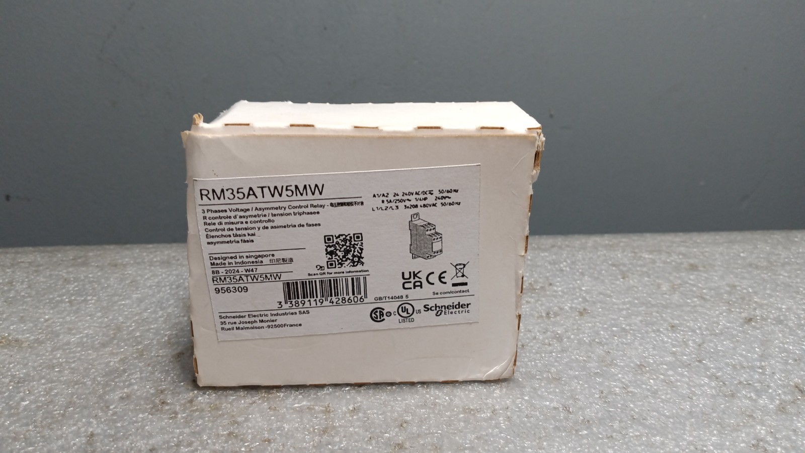 NEW IN BOX SCHNEIDER ELECTRIC RM35ATW5MW / RM35ATW5MW   RM35ATW
