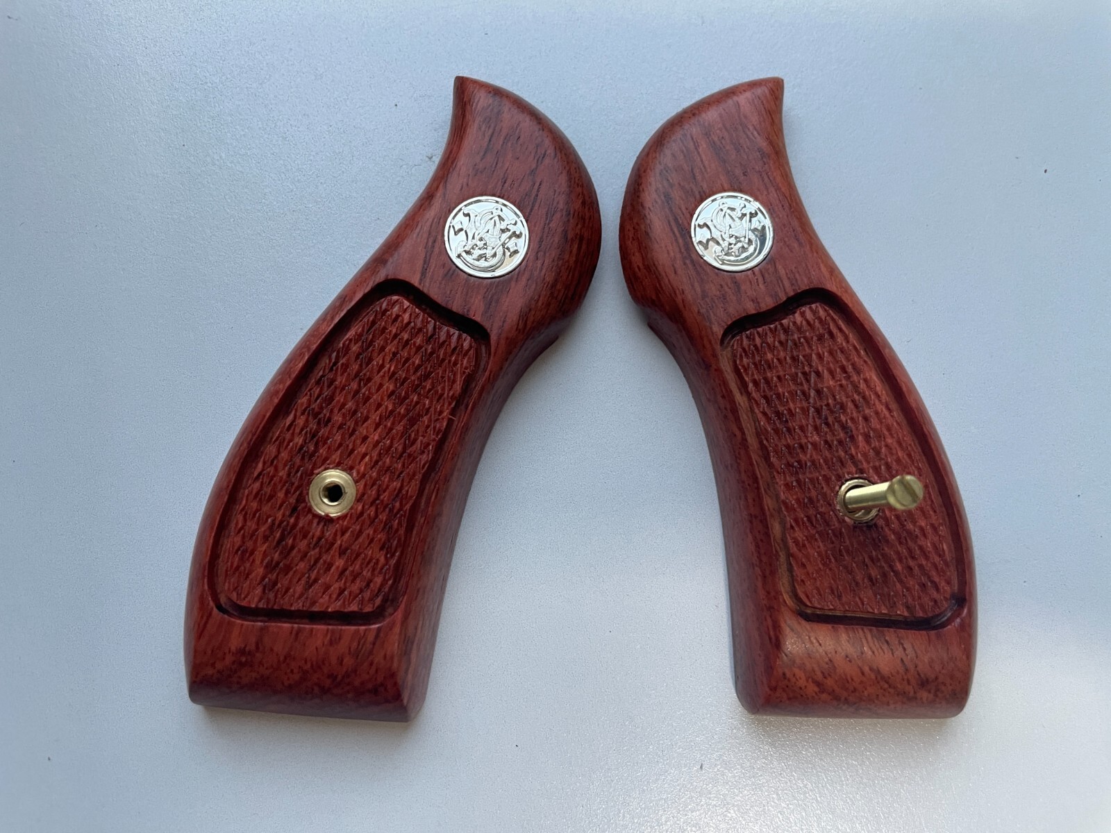 Wood Decorative Grip for S&W N FRAME ROUND BUTT Revolver classic panel pattern03