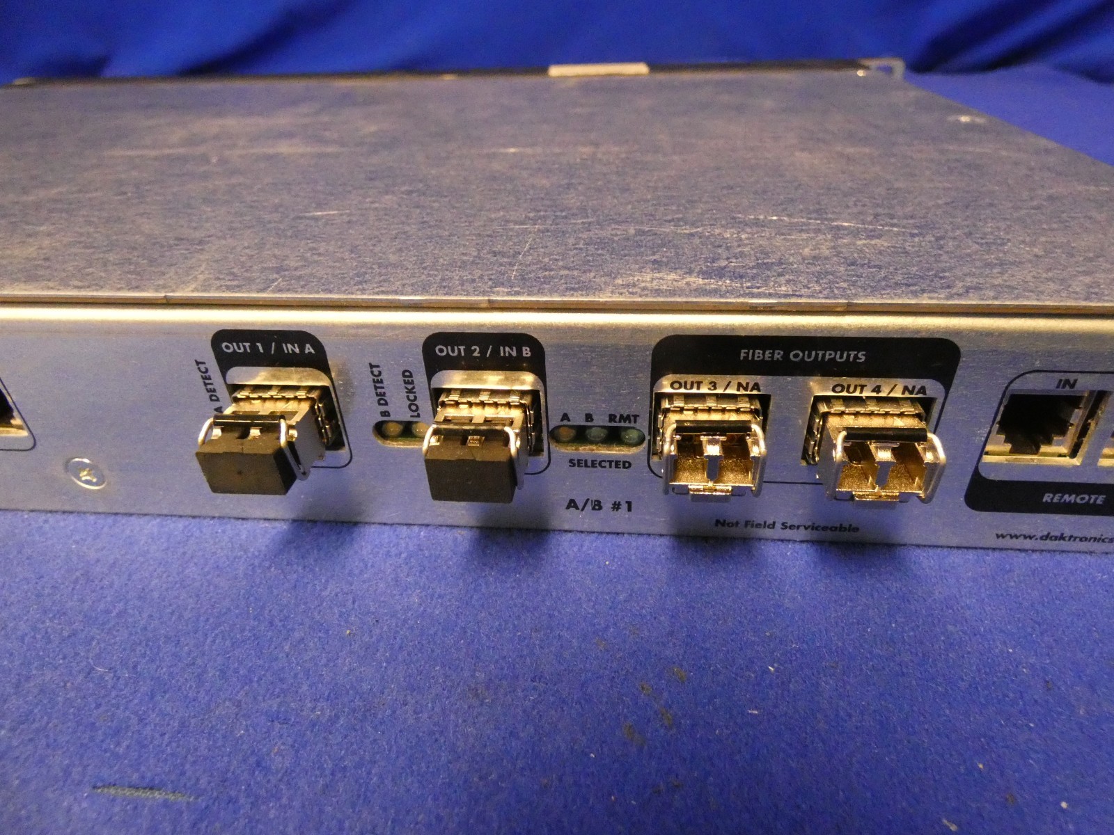 Daktronics ABS-4200 Commercial Display Controller w/Transceiver Modules READ AD