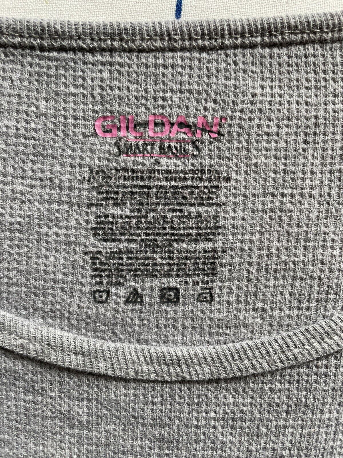 GILDAN Smart Basics Gray Thermal Top Size SMALL Base Layer Under Shirt GUC