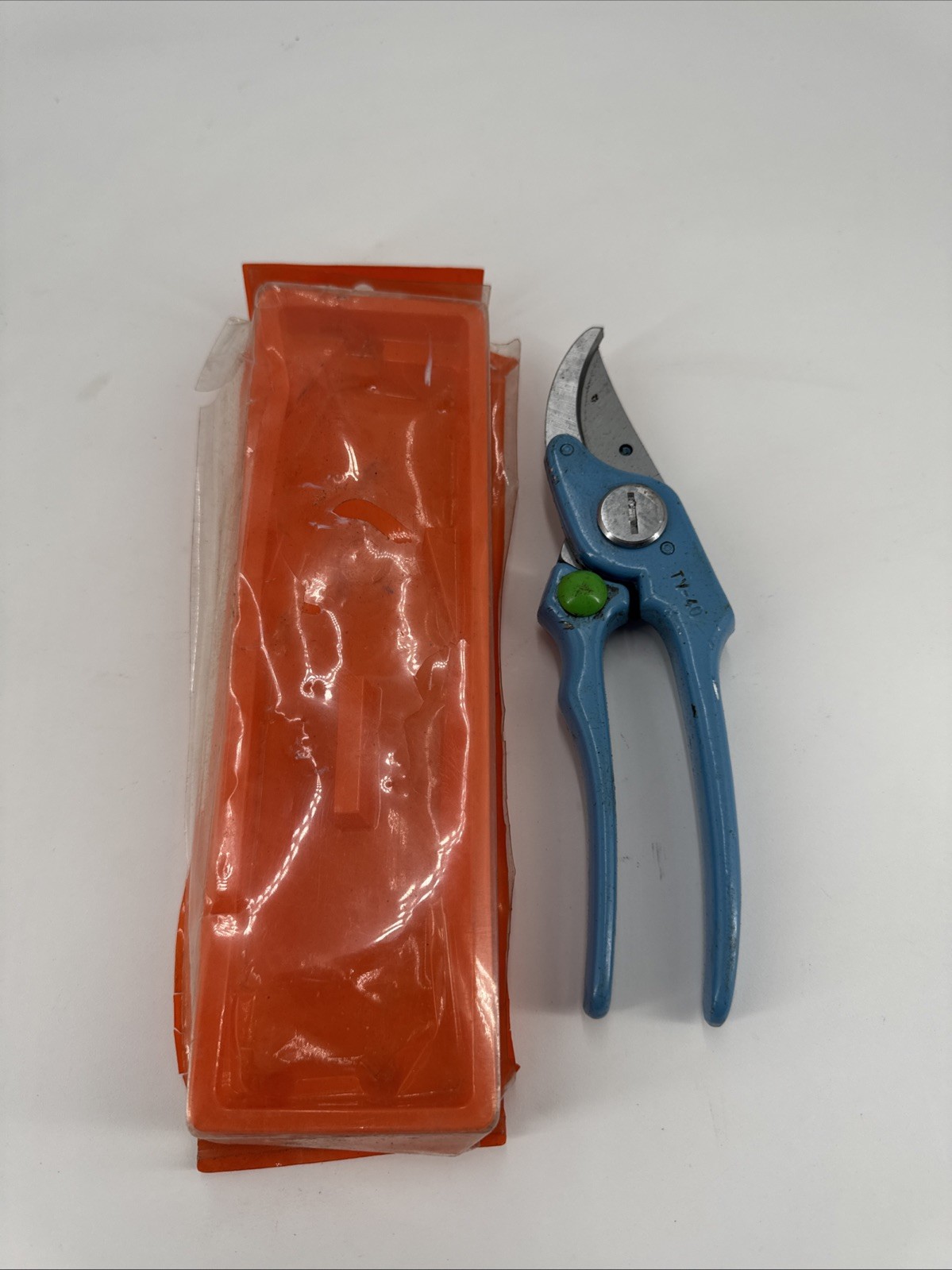 Vintage West Germany True Friends TV-40 Gardening Pruners. Blue Handles. RARE