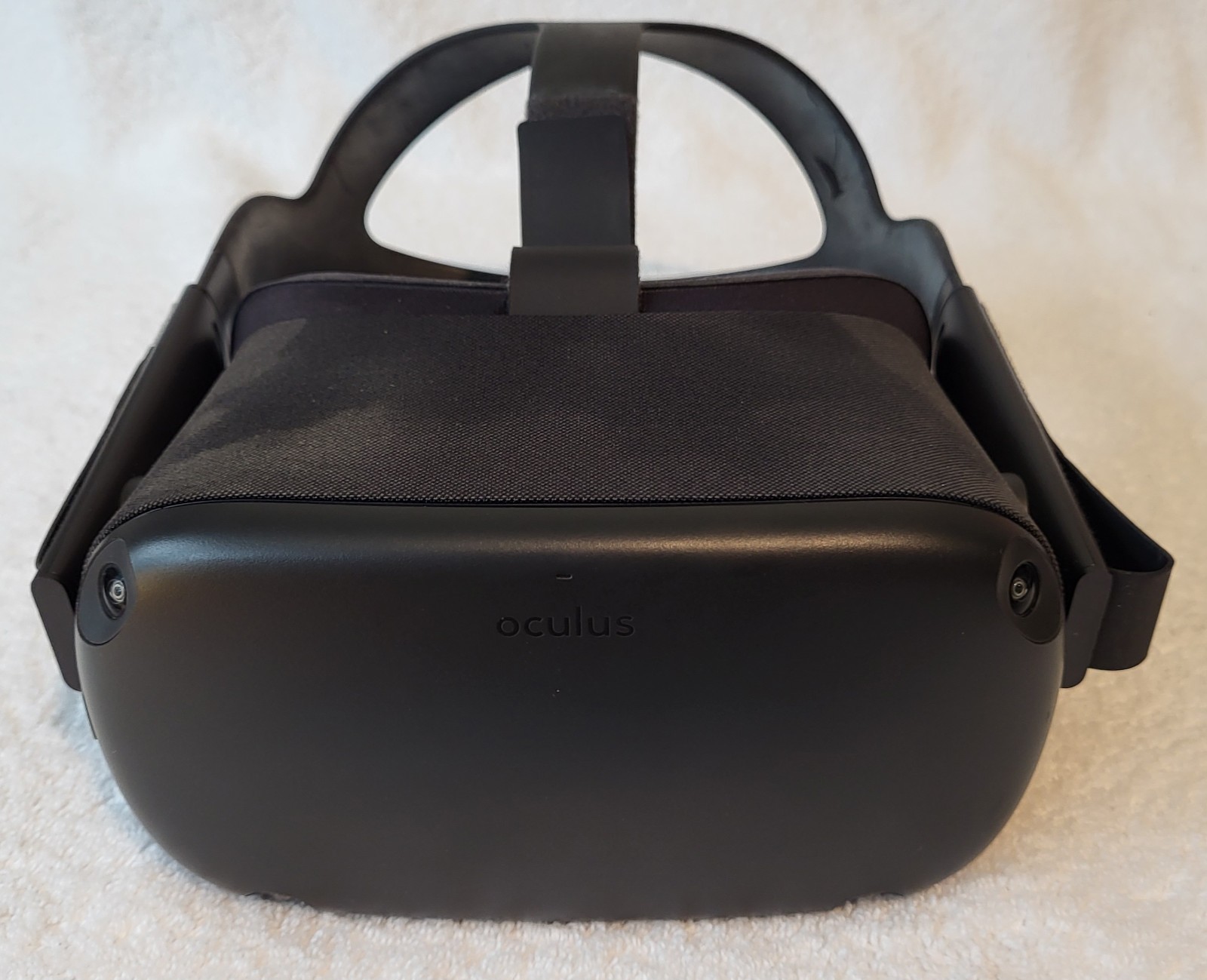 Oculus Quest VR Headset System 64GB w/ Controllers Cables Case Tested Working