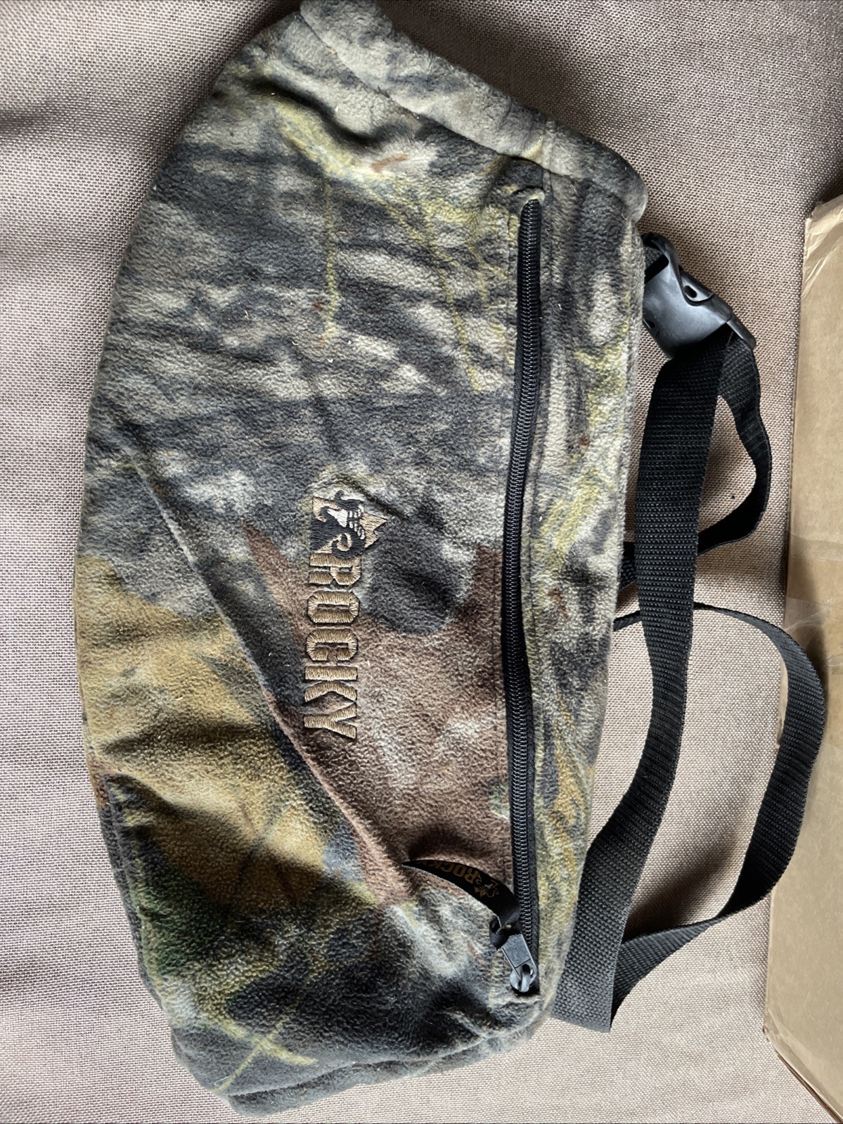 Rocky Hunting Camouflage Fleece Fanny Pack Hand Warmer Muff Waist Belt Bag