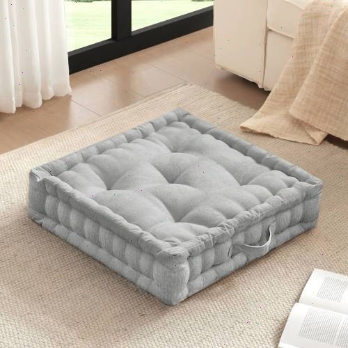 pillow Floor pillow pad Portable The fabric is soft.