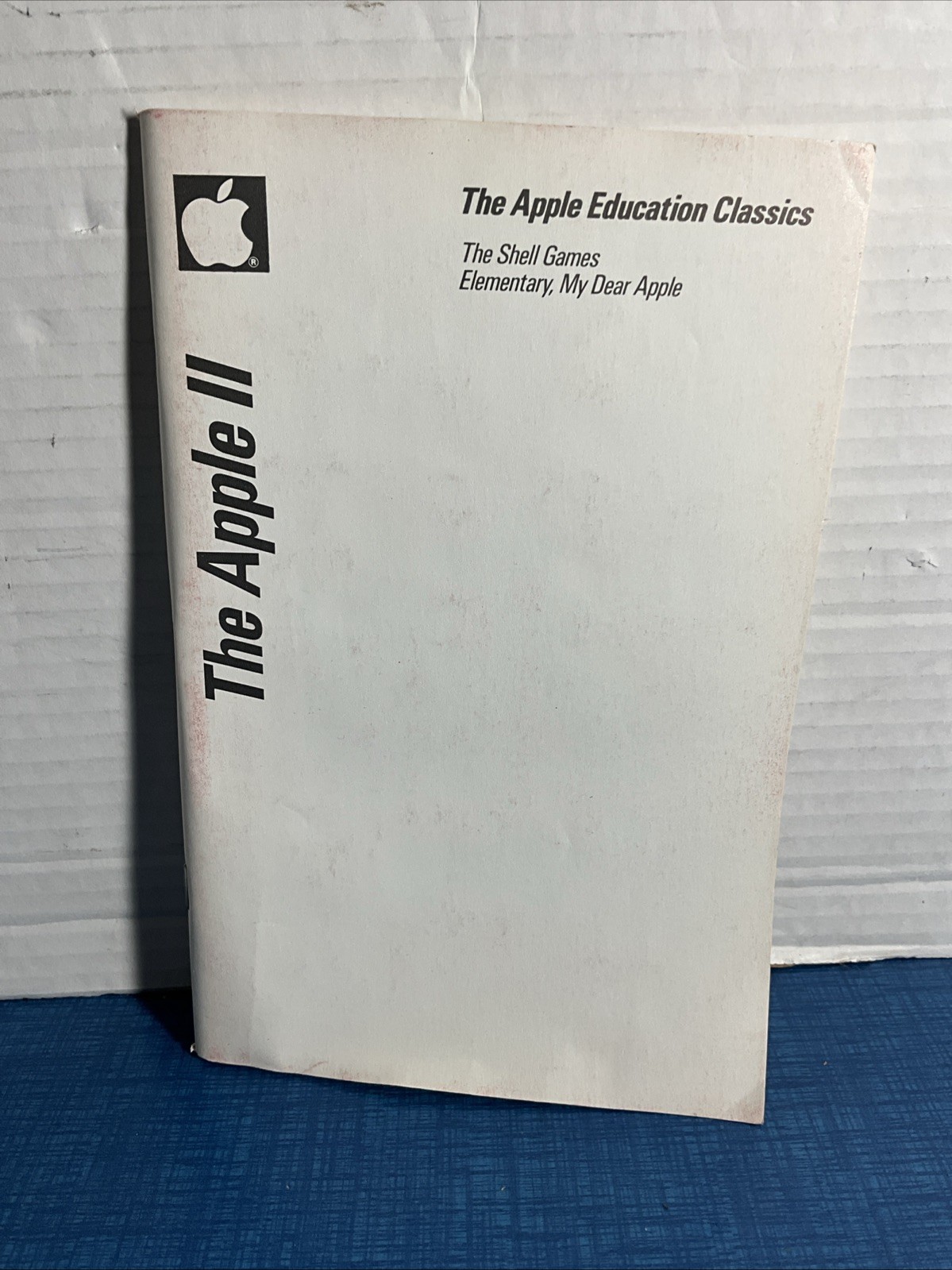The Apple II - Apple Education Classics The Shell Games Elementary Dear Manual