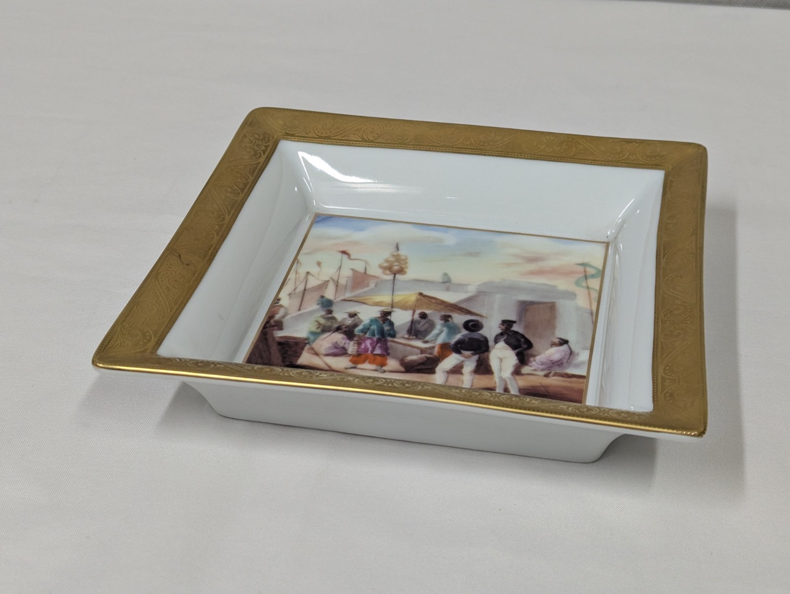 Republique Francaise Le Ministre De La Defense Porcelain Ashtray Artoria Limoges