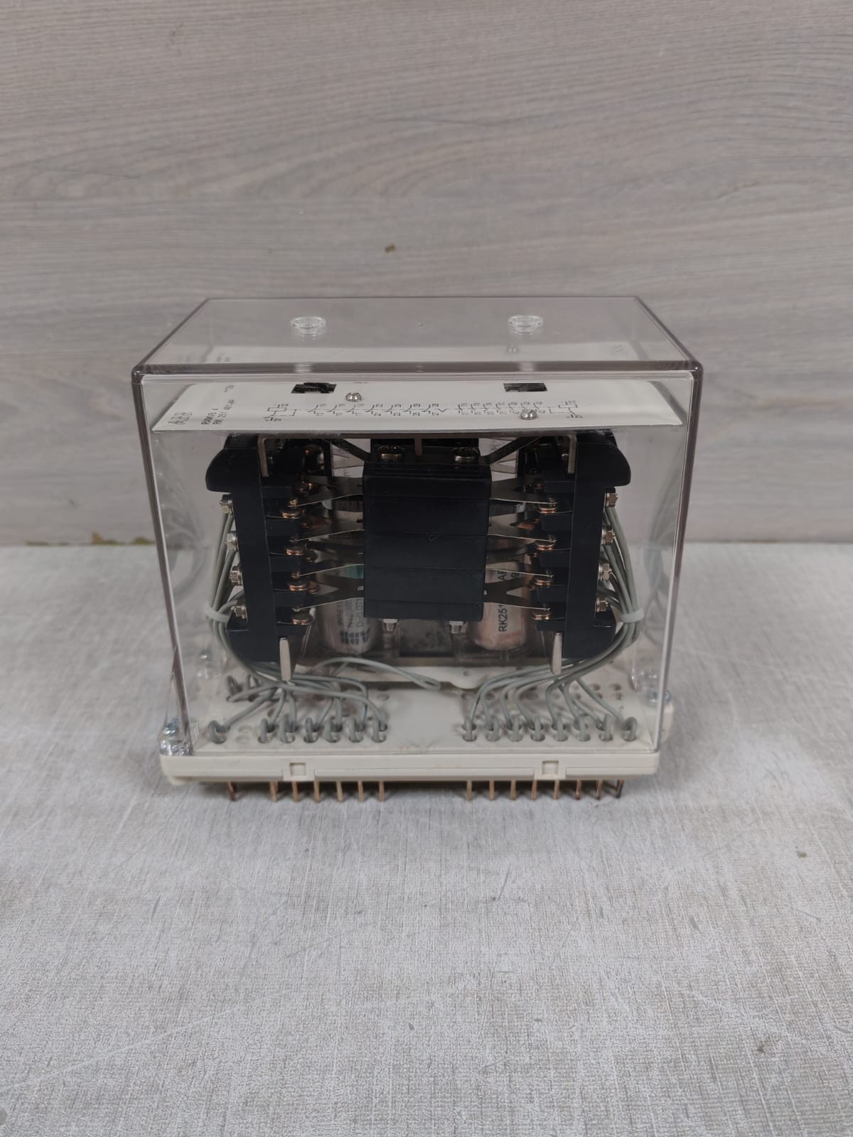 ABB RXMVB 4 RK 251 401-AP RELAY 125V