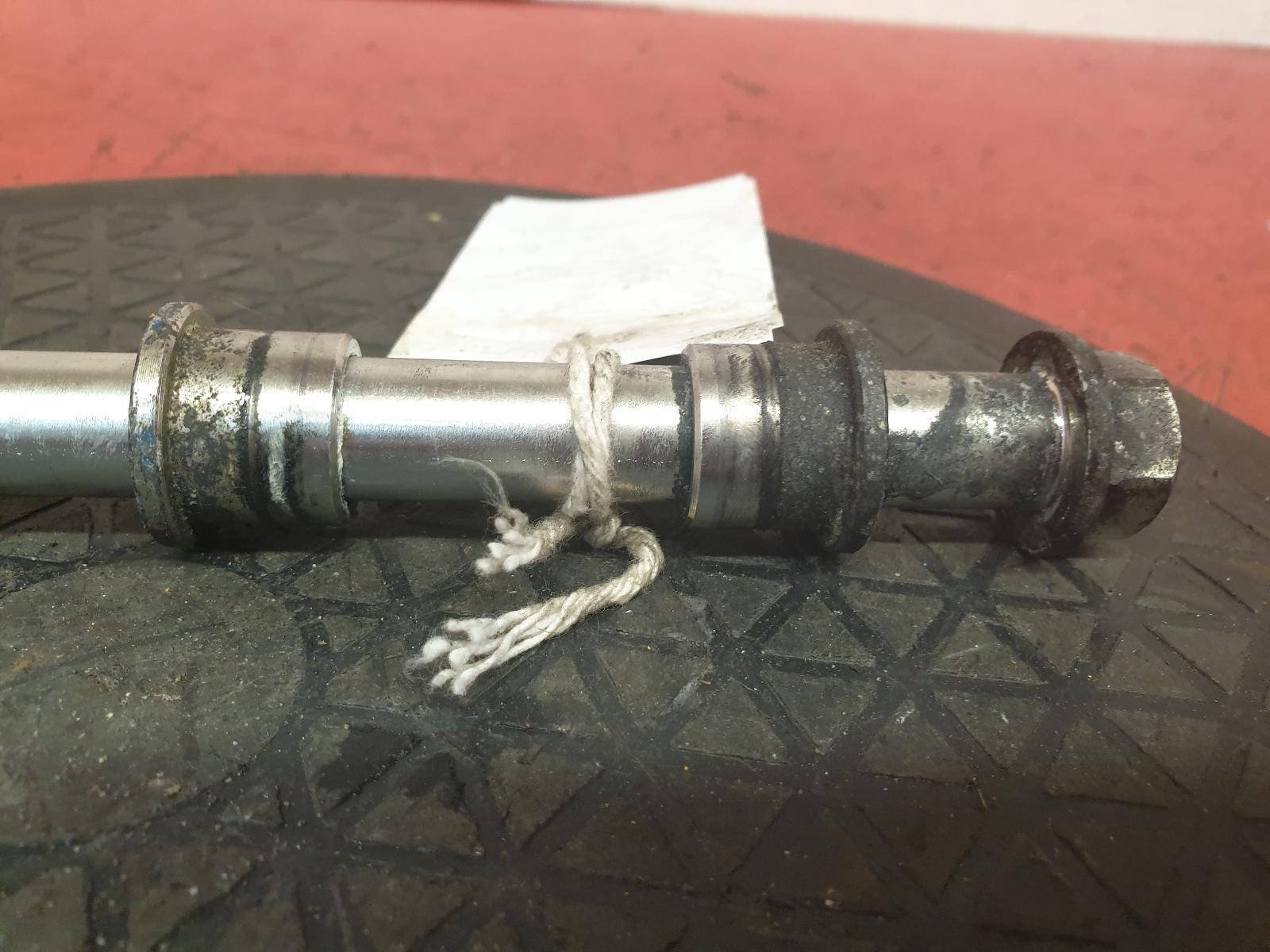 APRILIA SR GT 125 FRONT SPINDLE 2022