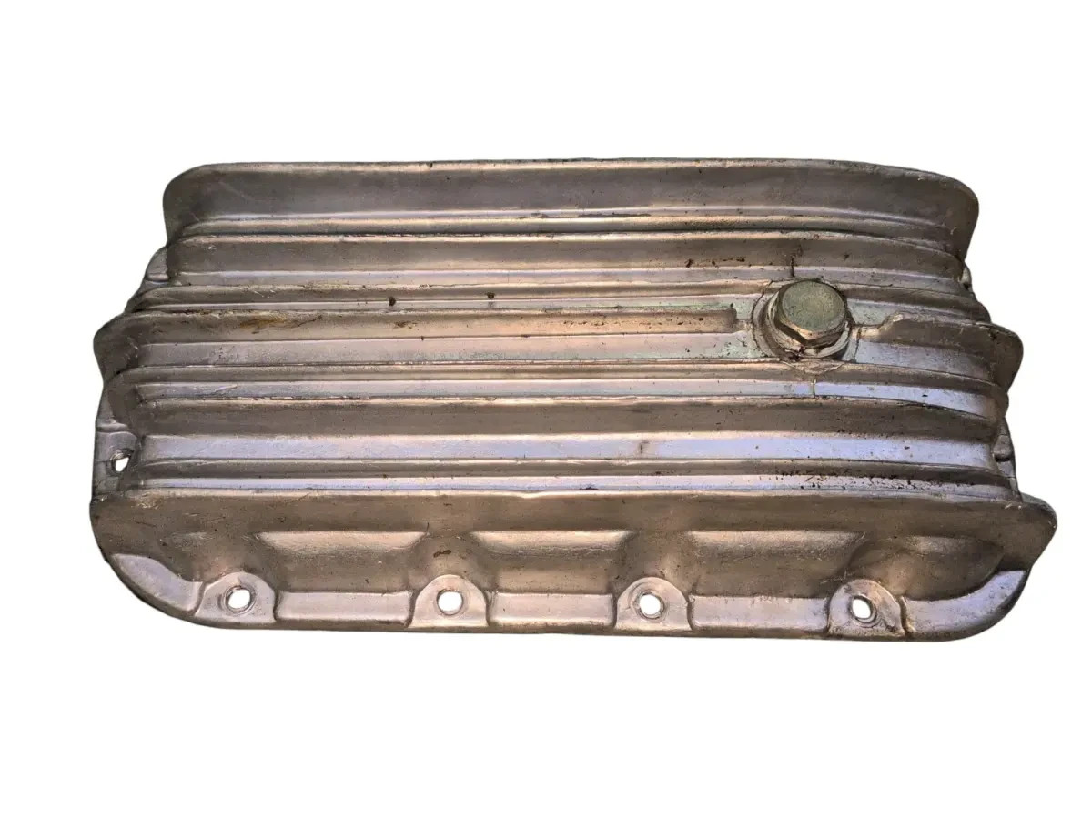 Oil pan with oil drain plug Ural 650 750 K750 M72