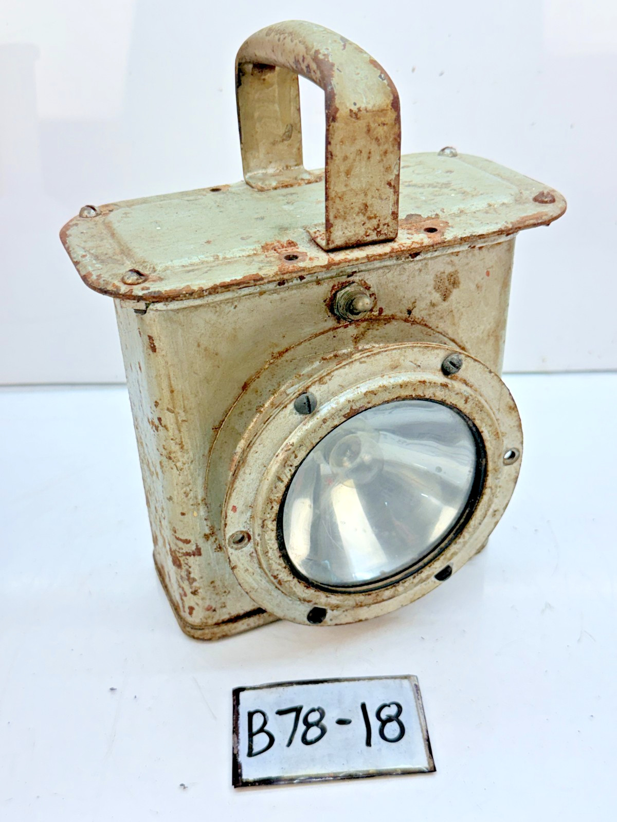 US Navy Battle Lantern WWII Submarine Ship Boat Light Untested STEAM PUNK B78-18