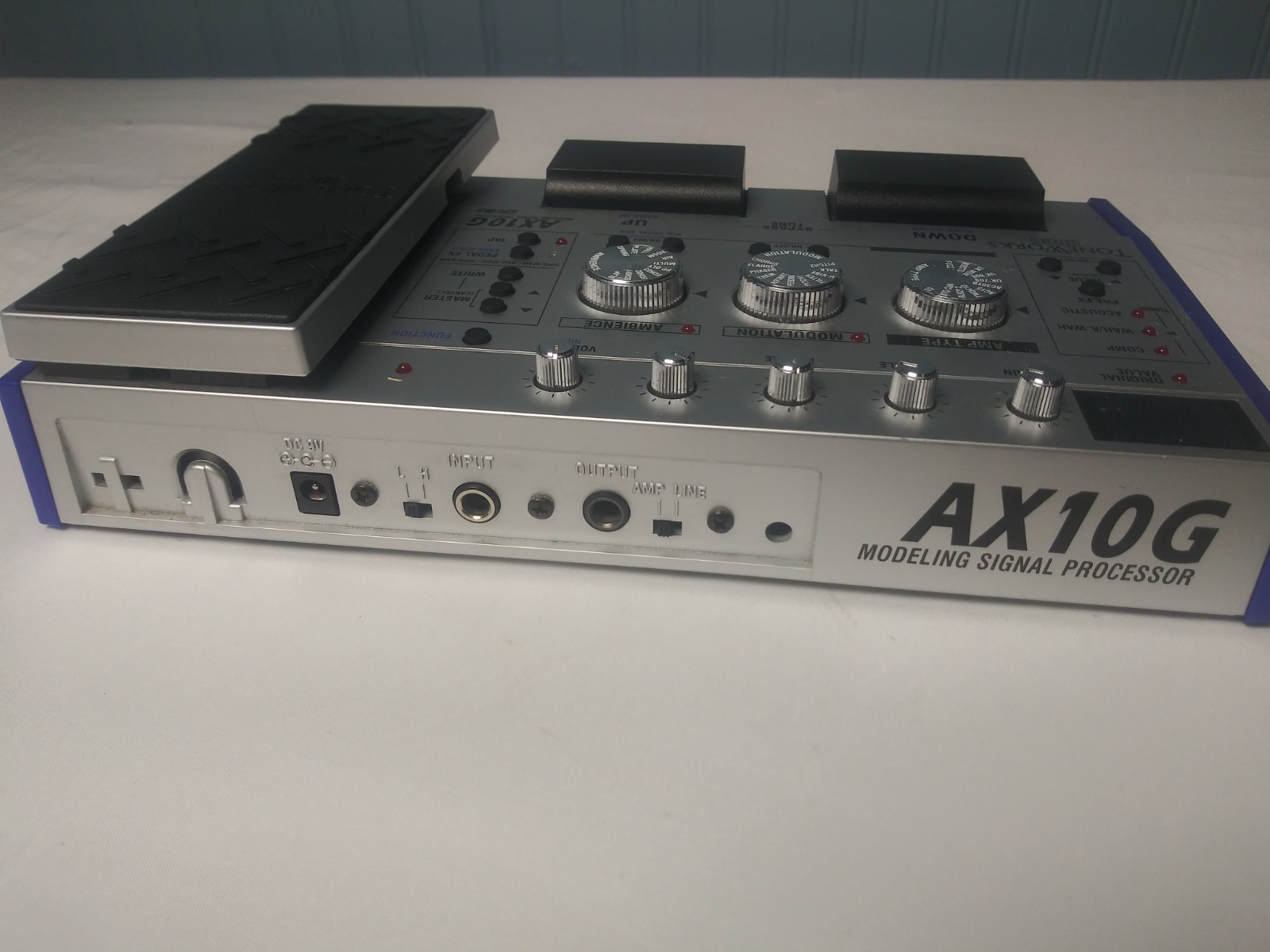 KORG AX10G MODELING SIGNAL PROCESSOR