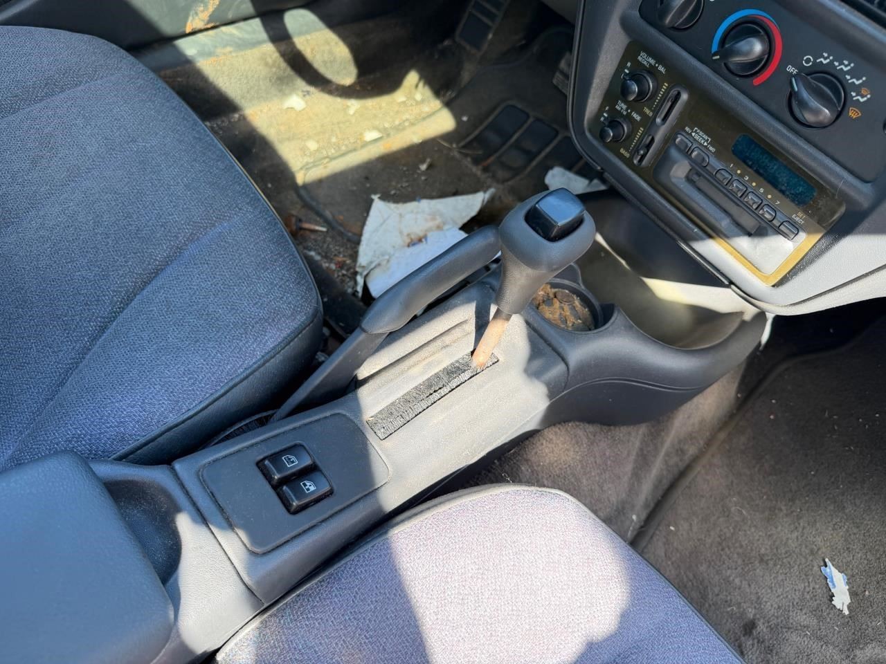 CAVALIER 1998 Horn 104965289