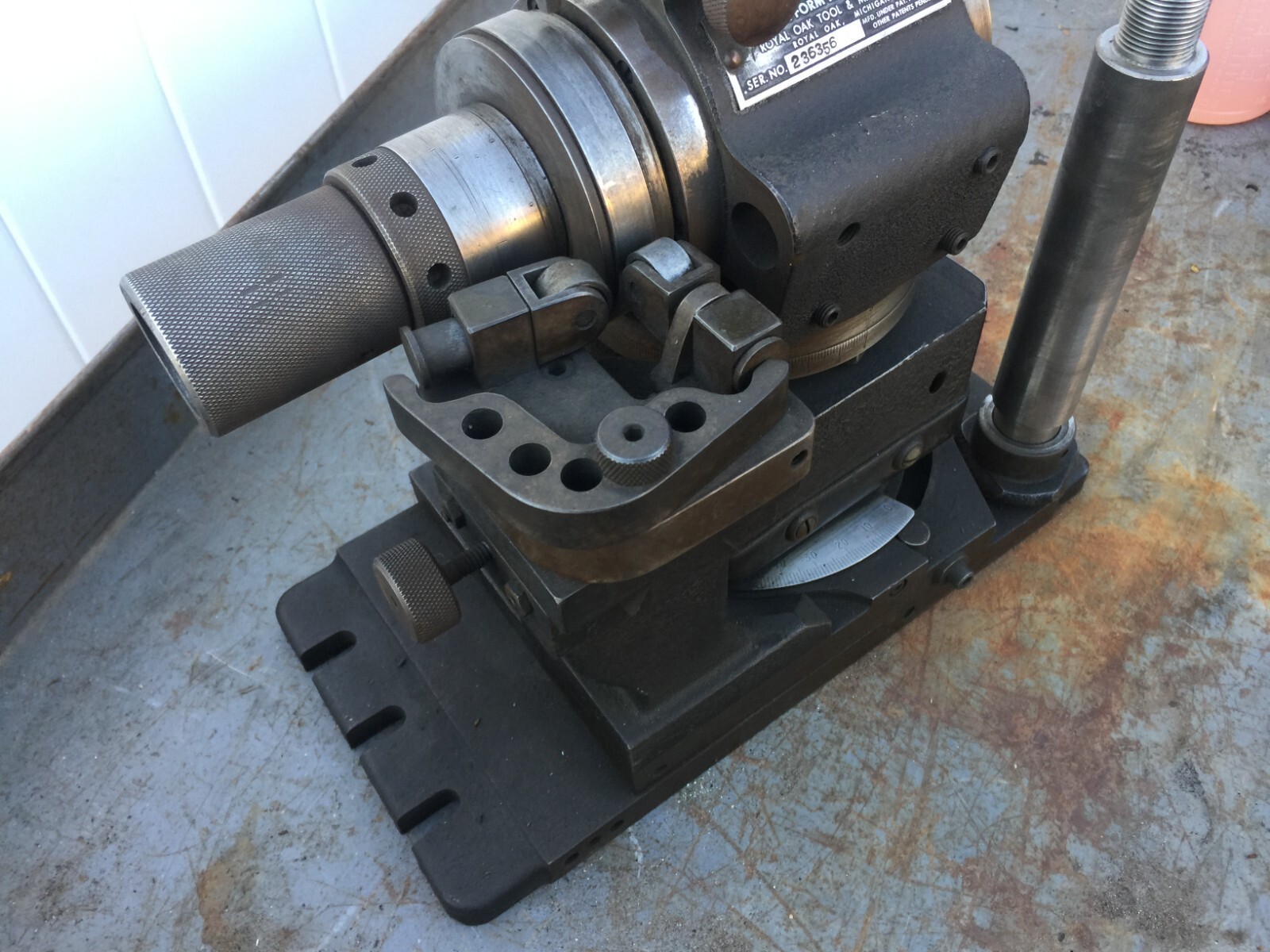 NICE ROYAL OAK UNIVERSAL FORM RELIEVING FIXTURE