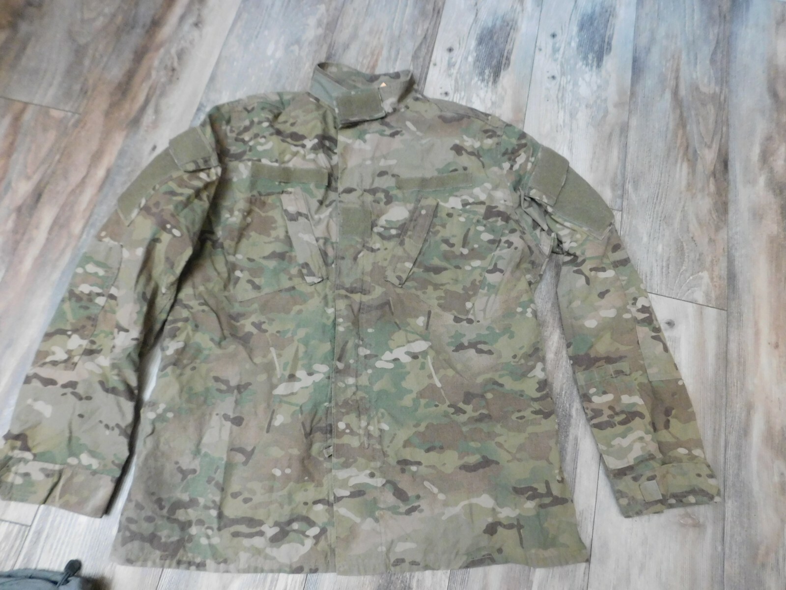 US ARMY MULTICAM FLAME RESISTANT COAT SZ LARGE - X LONG