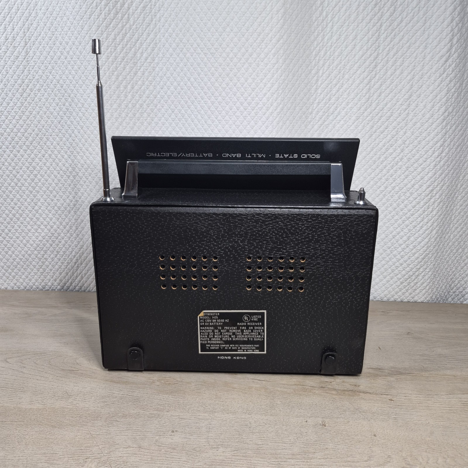 Vintage 70's 1425 Westminster Solid state World Time Ham operators multiband