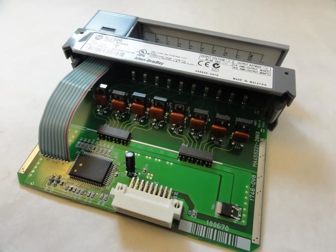 206823 New-No Box; Allen-Bradley 1746-OV8 Output Module; 10-50VDC; 1A; 8 Outputs