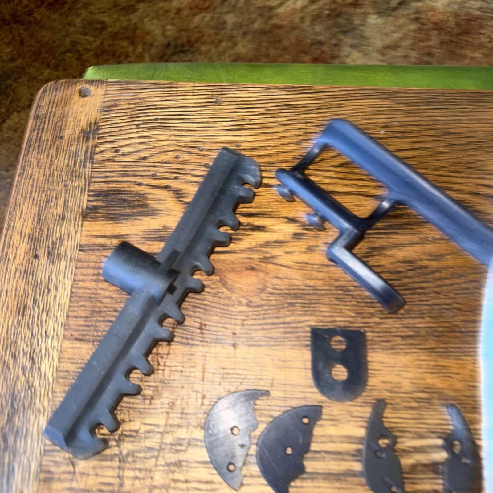 Vintage Golden Eagle Hawk Bow Accessories Cams Quiver Owners Manual Overdraw