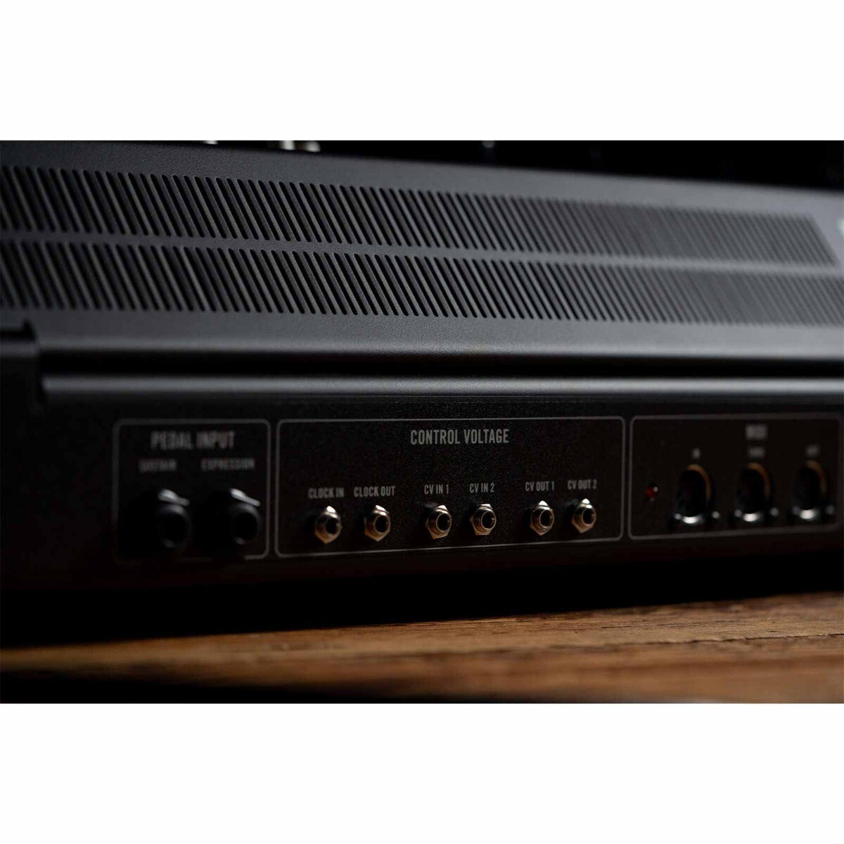 Moog Muse 8-Voice Analog Bi-Timbral Polyphonic Synthesizer