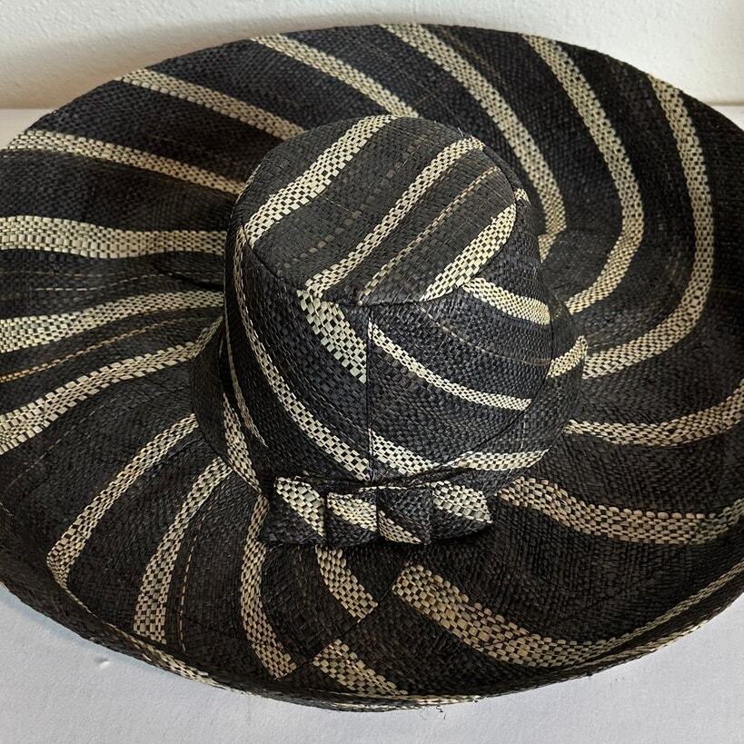 Madagascar Premium 100% Raffia 7" Wide Brim Hat Foldable Packable Black/Taupe