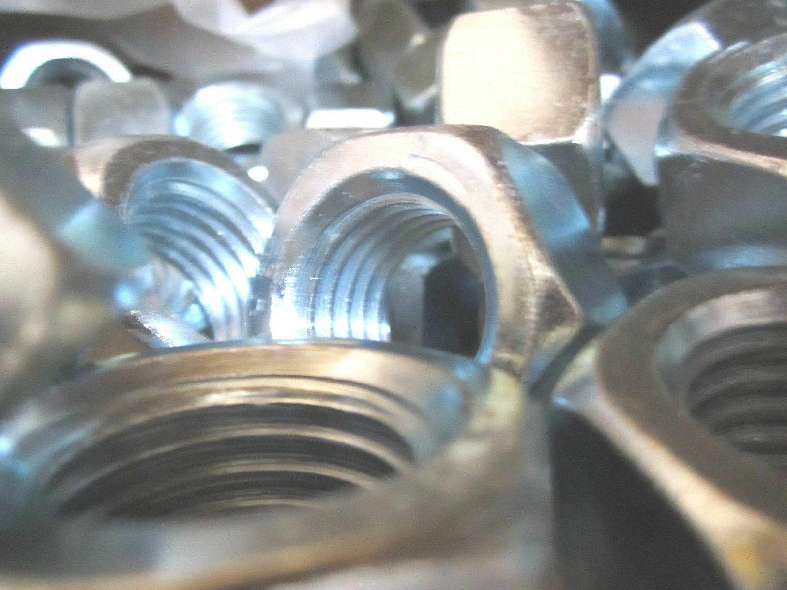 7/8-9 Finished Hex Nuts Grade 5 Coarse Thread Zinc Plated 25 Pieces