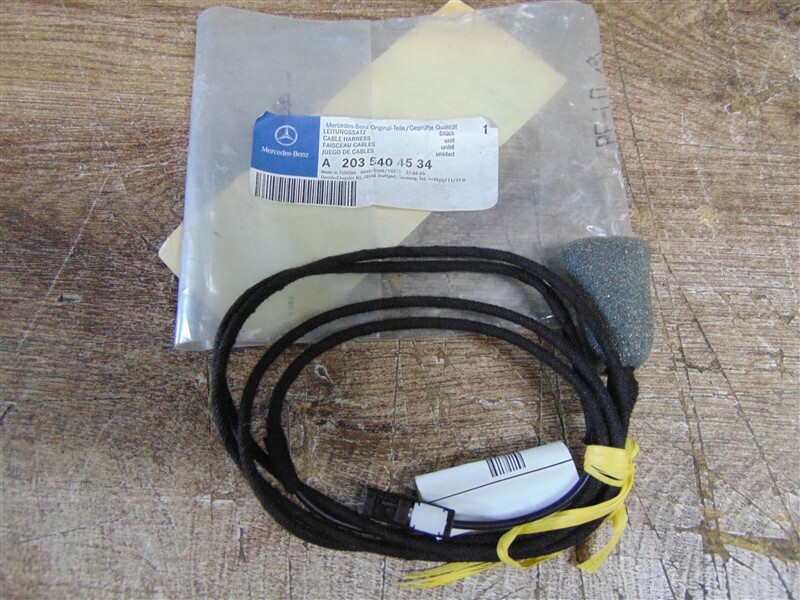 Brand New Antenna Wiring Harness Genuine Mercedes W203 - A2035404534