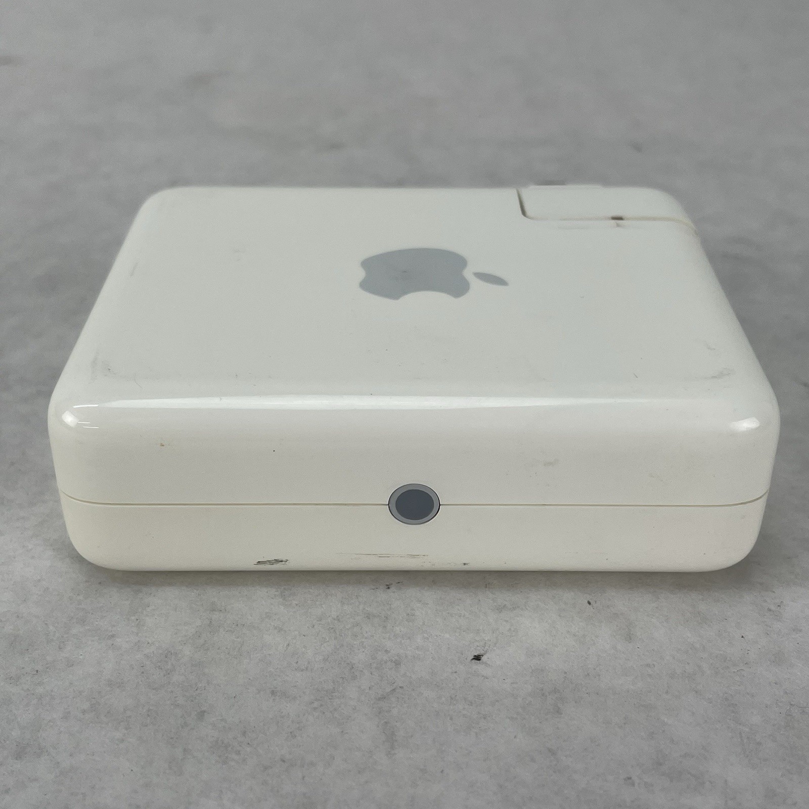Apple A1264 MB321LL/A A1264 d589