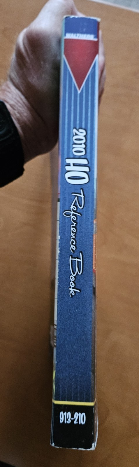 Walthers 2010 HO Mode Railroad Reference Book