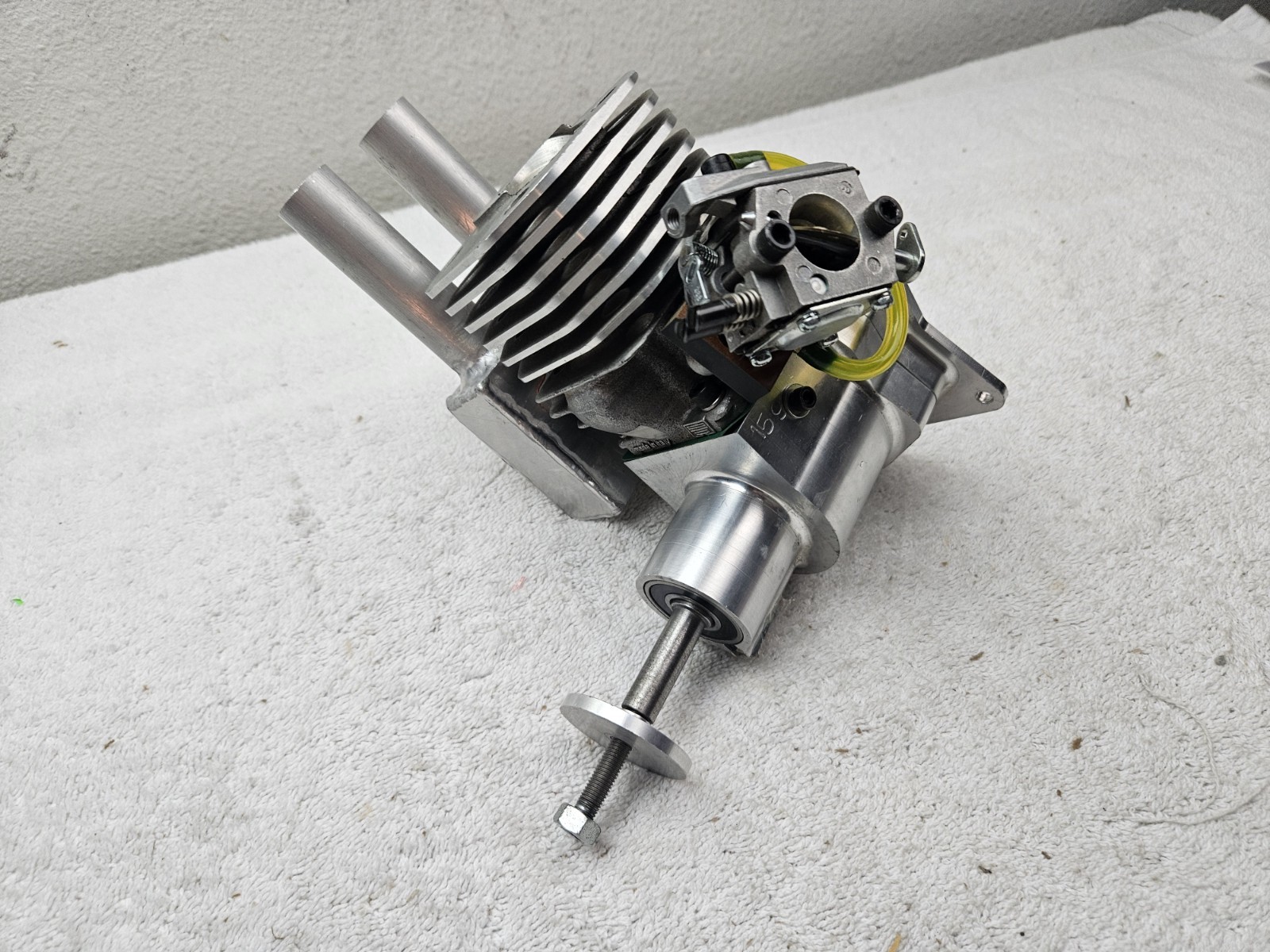 FIRST PLACE ENGINE 2.4   NEW UNUSED W/ WALBRO CARB, FPE 2.4 MUFFLER, CYCLINDER,