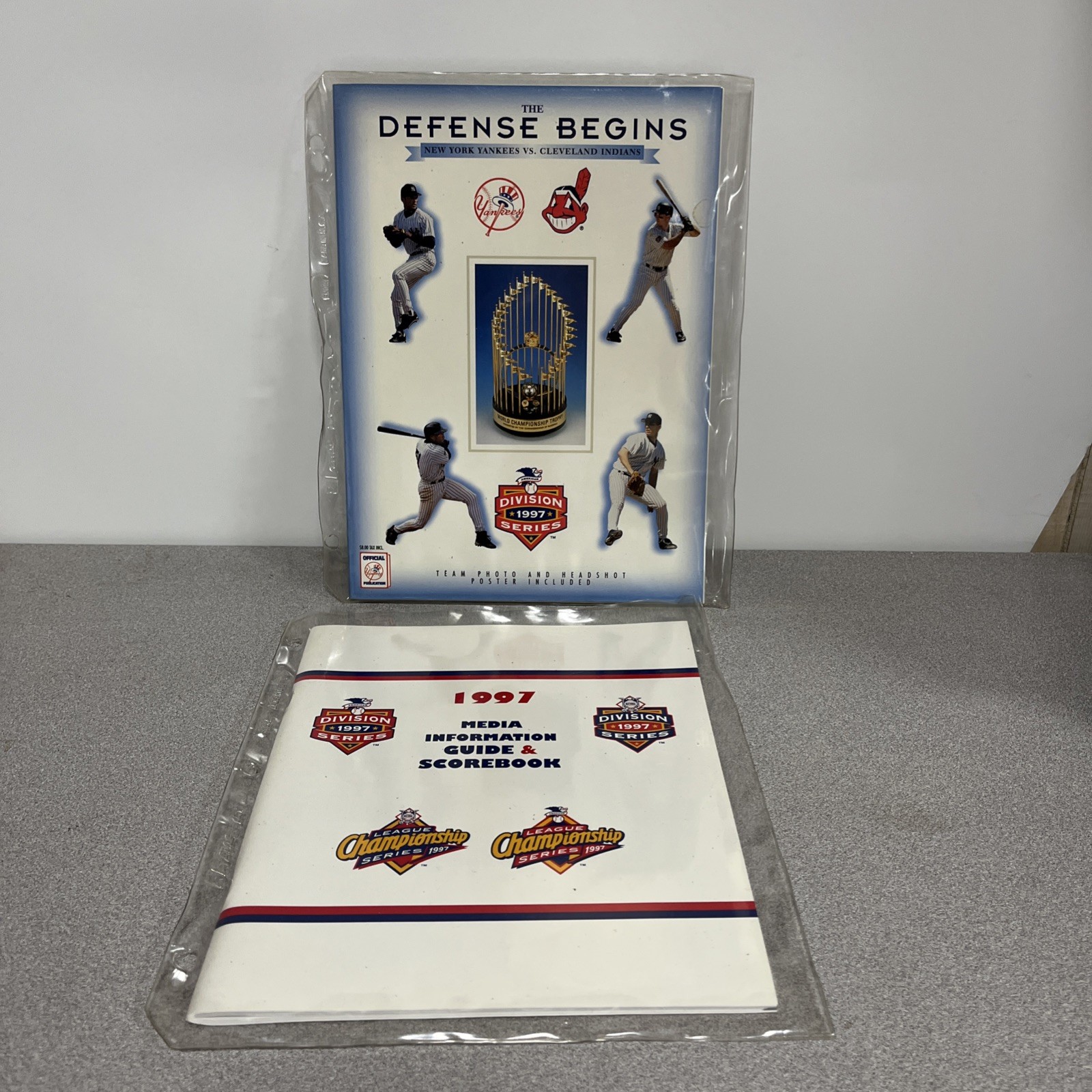 1997 AMERICAN LEAGUE DIVISION SERIES PROGRAM & Media Guide YANKEES VS INDIANS
