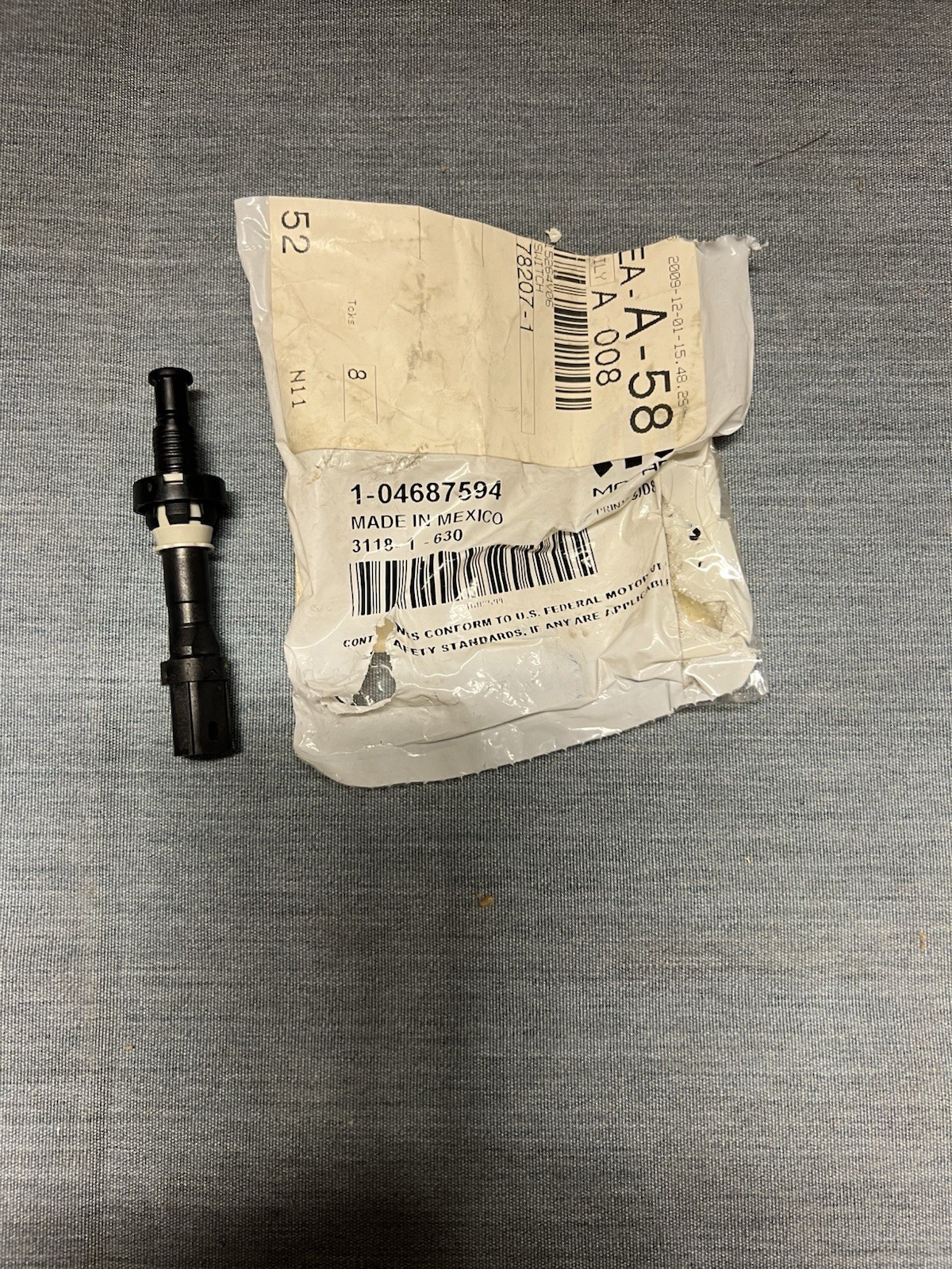 Mopar 04687594 NEW OLD STOCK OEM