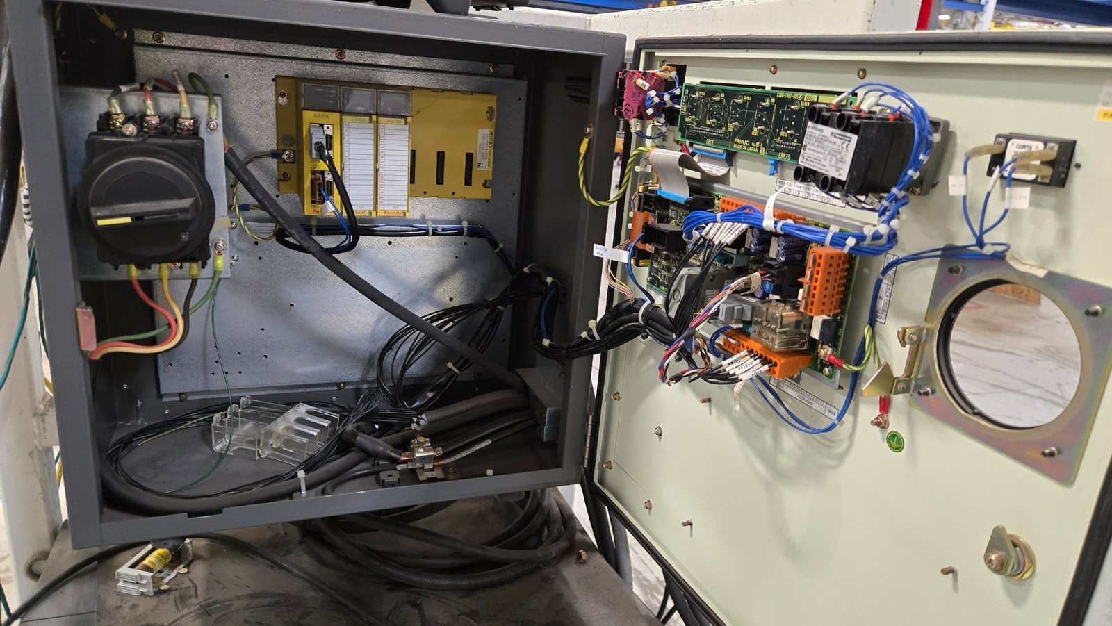 FANUC M‑16iB/20 Complete w/ R‑J3iB Controller USED