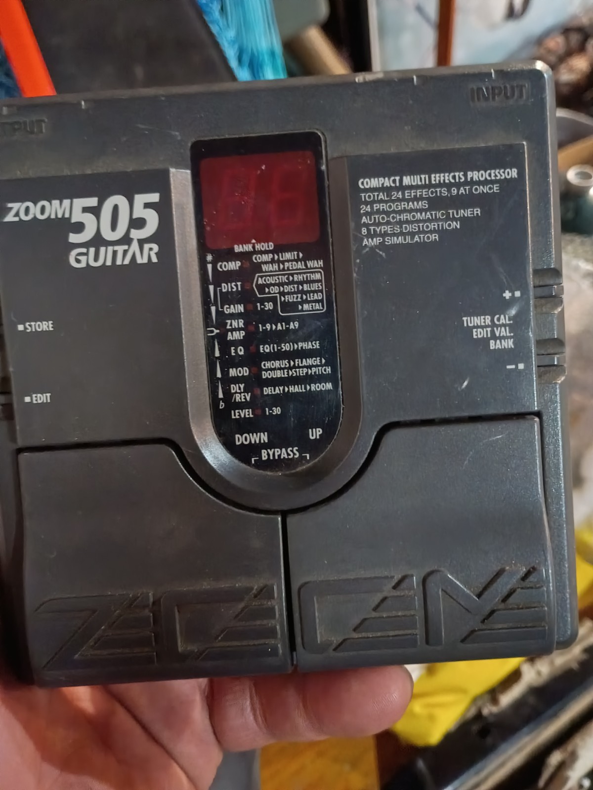 zoom 505 guitar pedal/effects processor