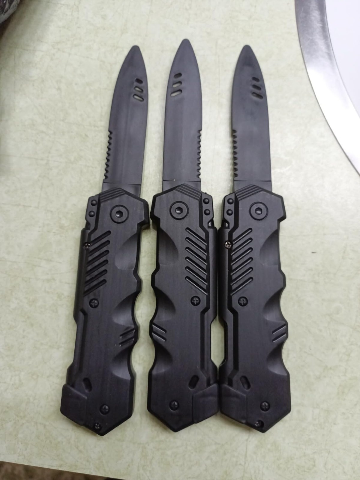 4-Pack Retractable Fake Knife Slim Toy Dagger, Halloween Prank Prop Blade