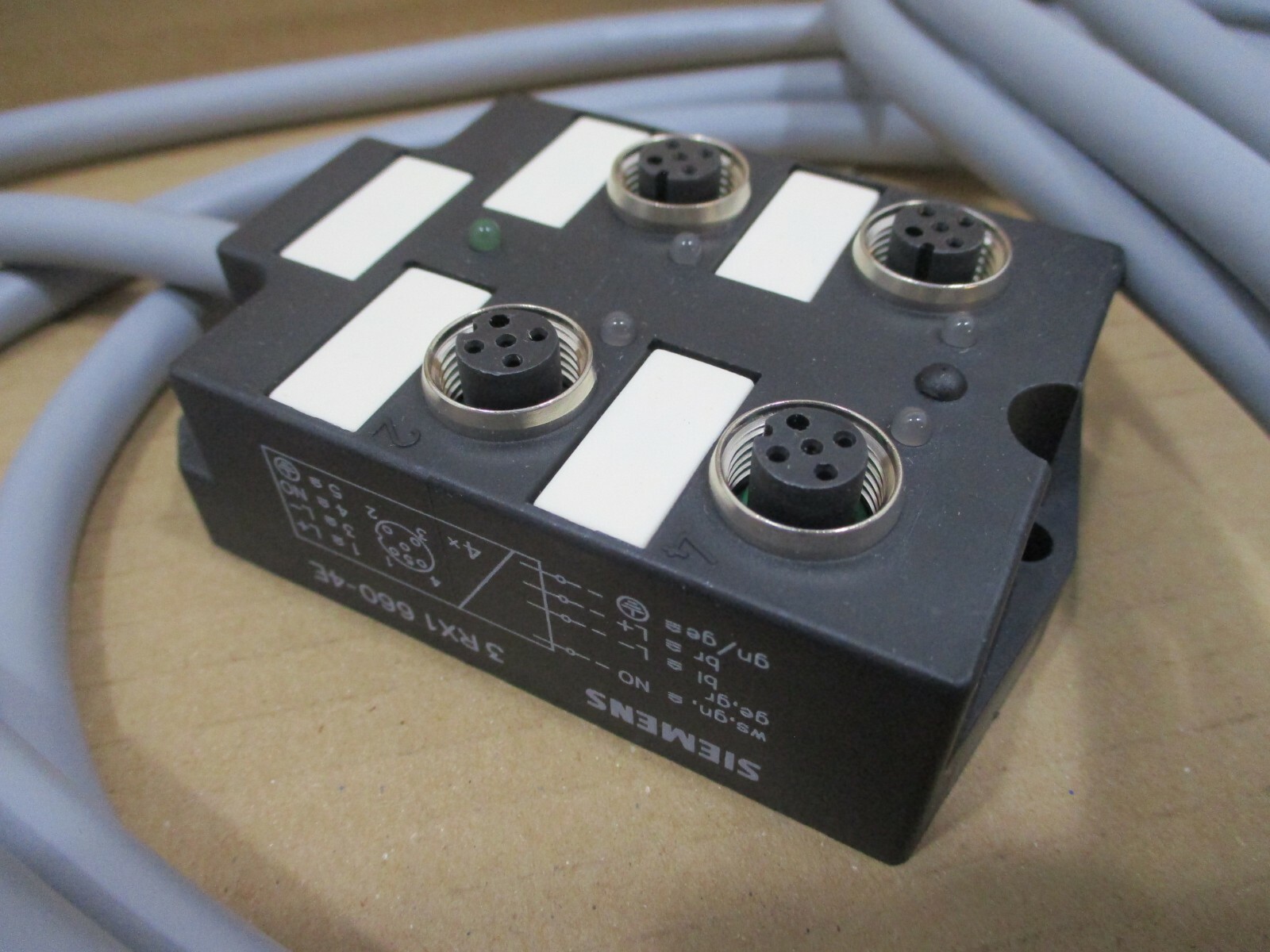 NEW Siemens 3RX1-6604E Distribution Unit Quadruple 5M Cable 5 Meter 3RX16604E