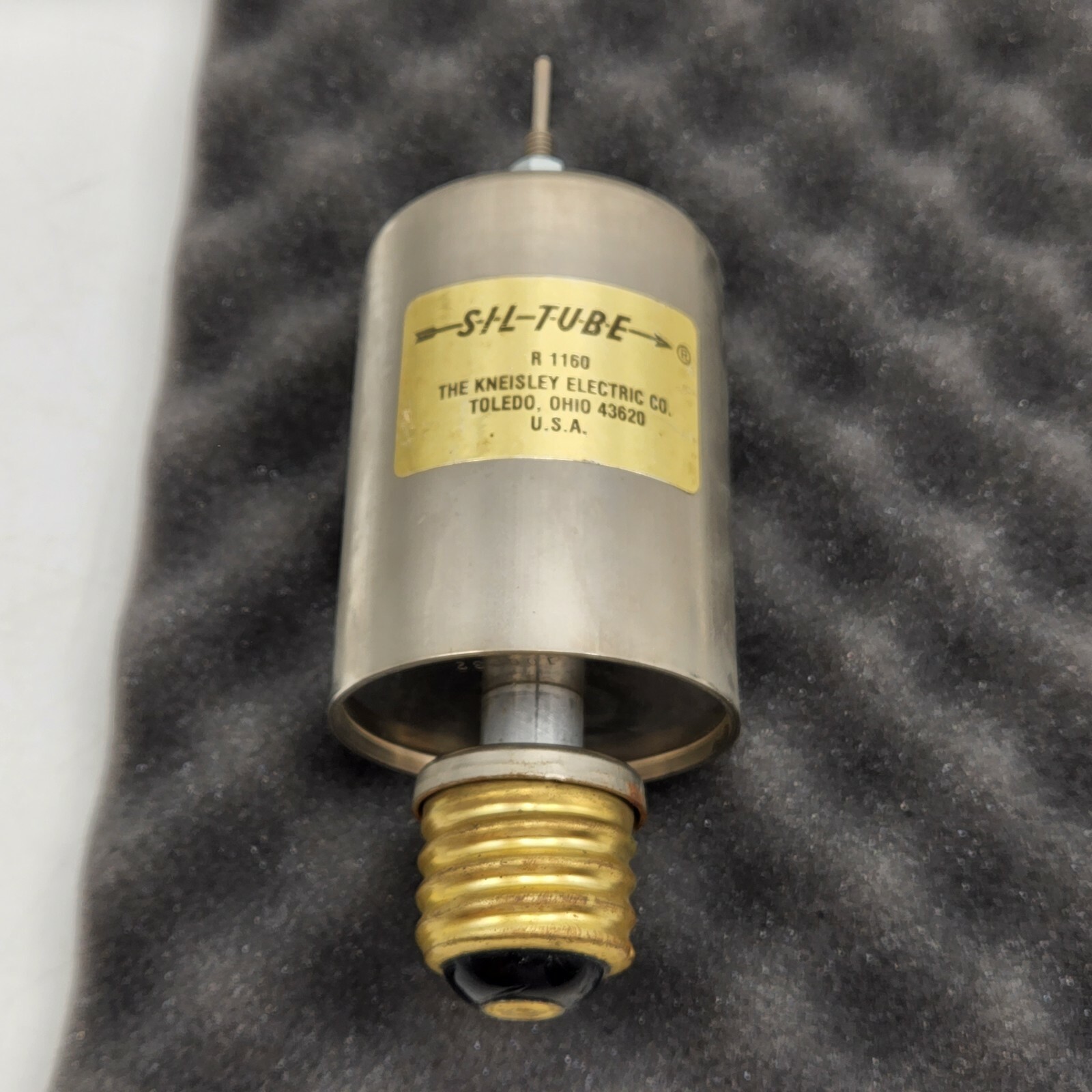 Vintage Sil-Tube R1160 Rectifier from Kneisley Electric Co. Toledo Ohio USA