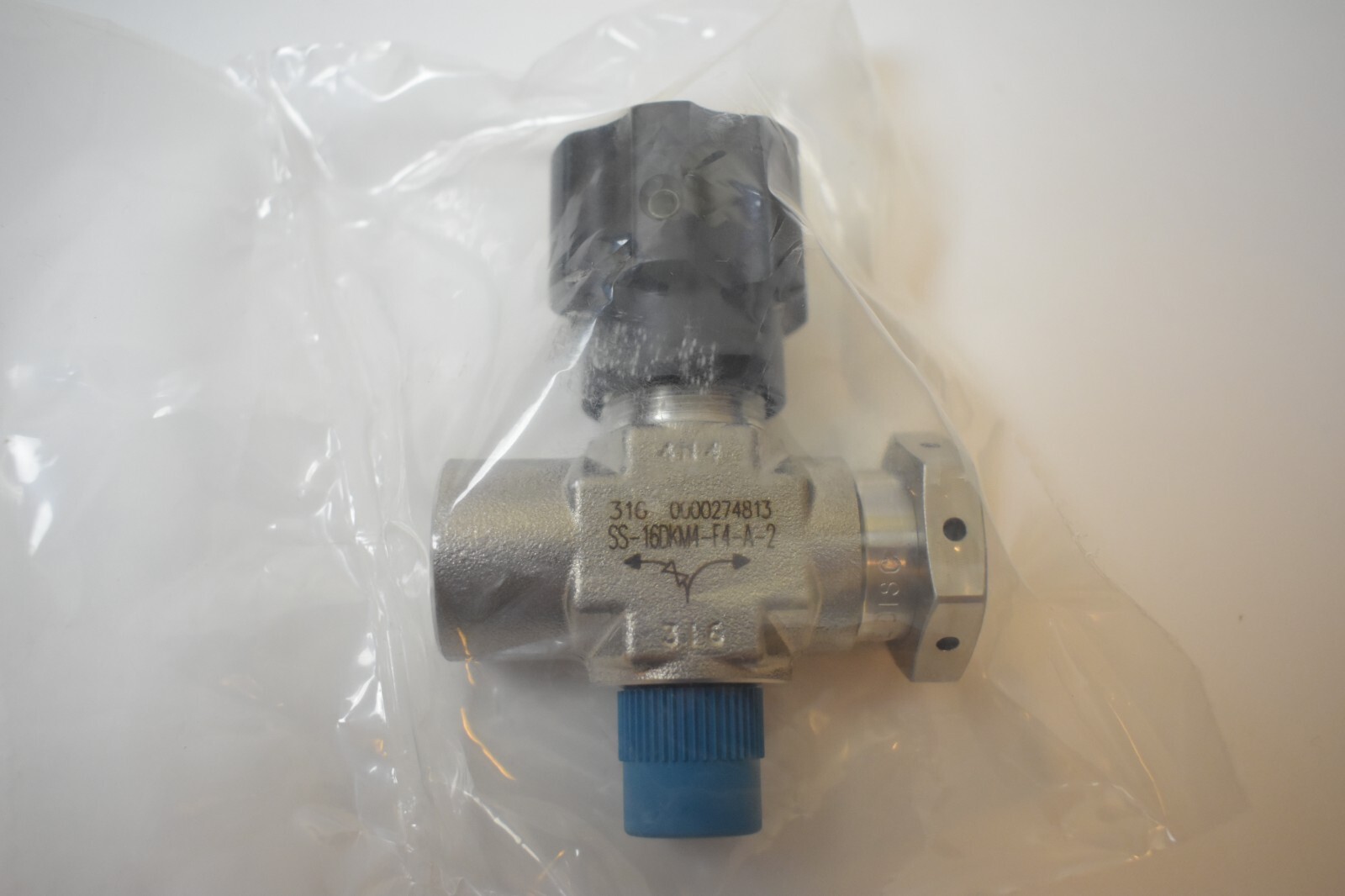 SWAGELOK VALVE SS-16DKM4-F4-A-2
