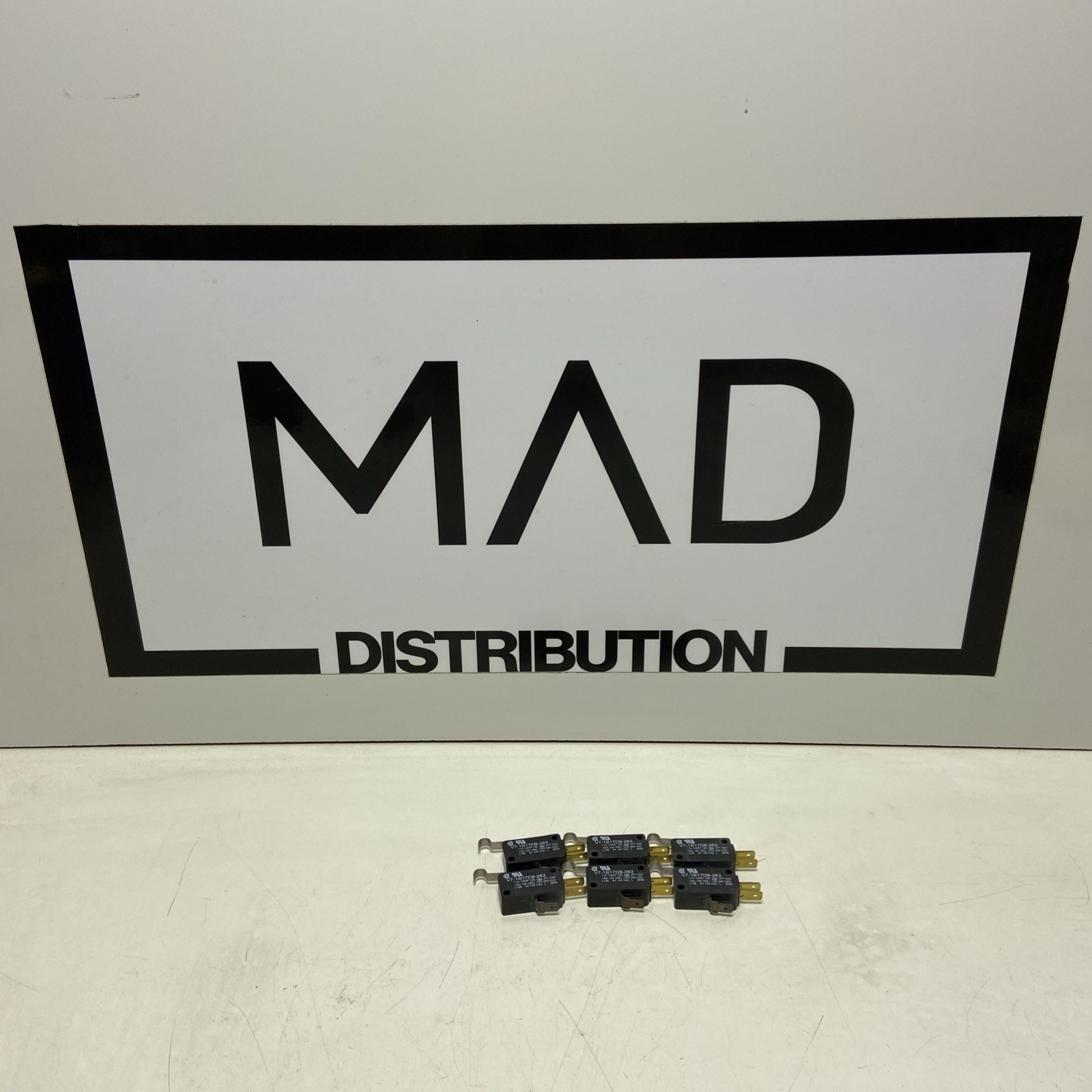 HONEYWELL V7-1B17D8-263 Lot Of 6