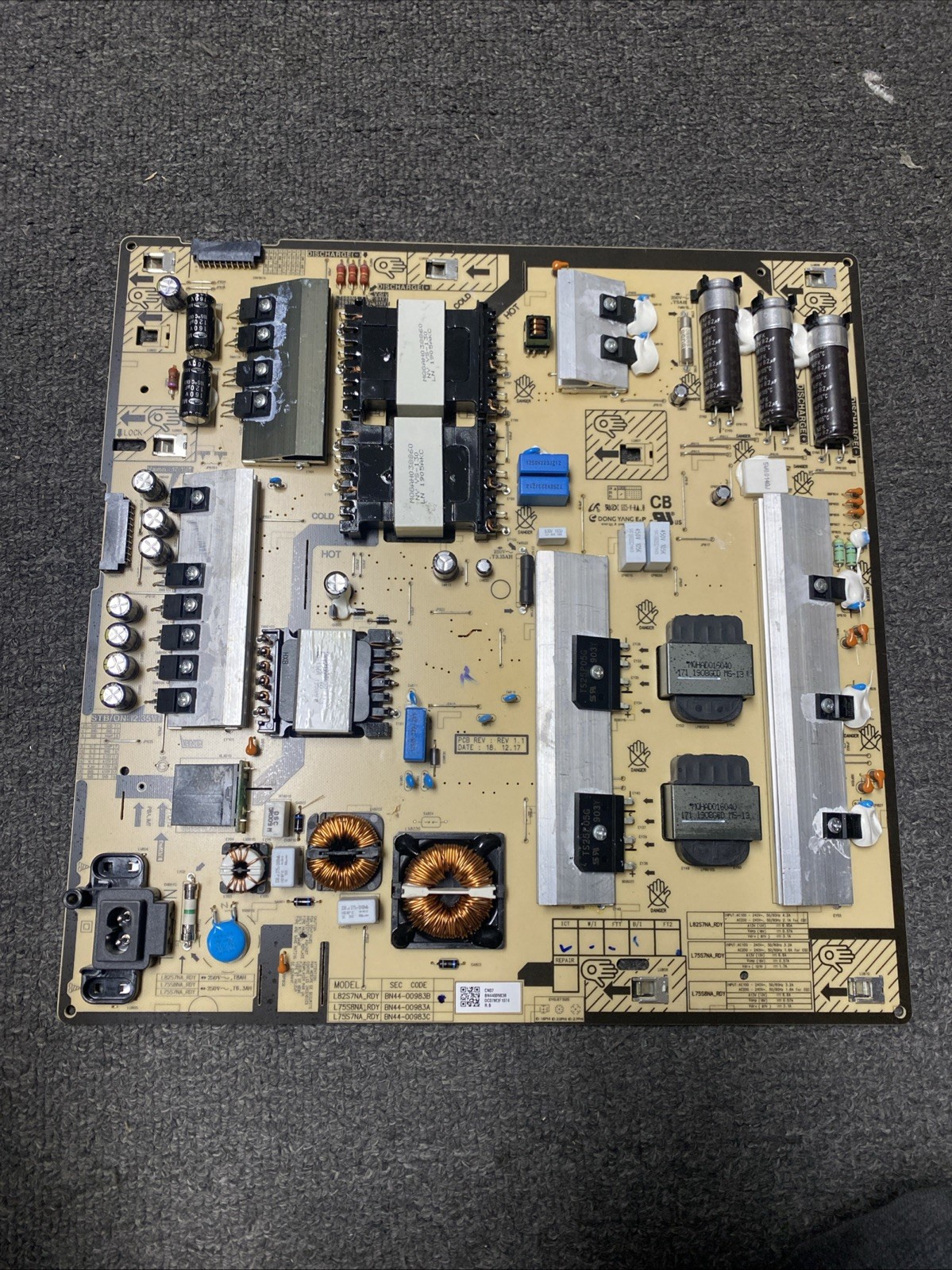 BN44-00983B L82S7NA_RDY Power Supply Board Compatible with Samsung TV QN82Q70RAF