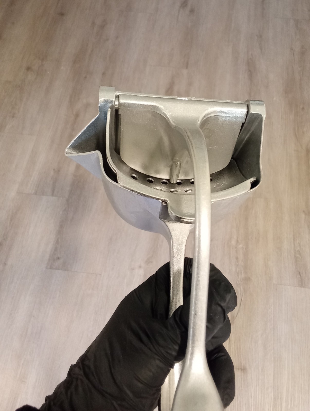 Barfly Large Manual Juicer - Aluminum