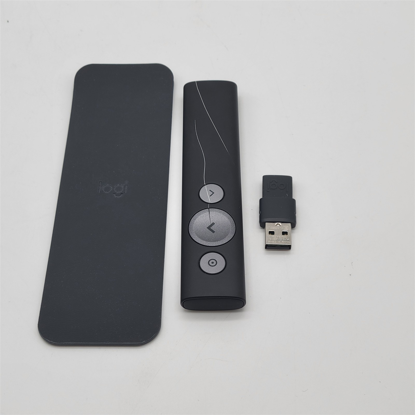 Logitech Spotlight Presentation Remote Advanced Digital Highlighting w/Bluetooth