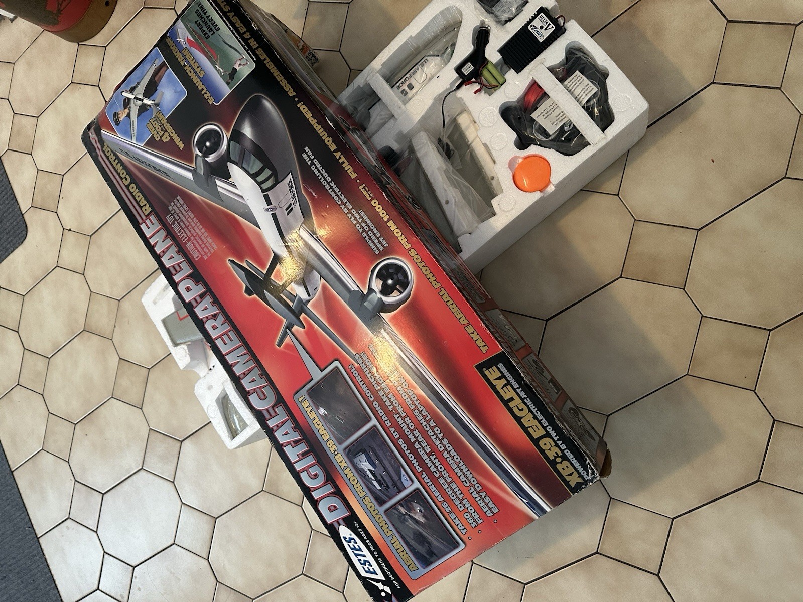 ESTES XB-39 EAGLEYE R/C REMOTE CONTROL AIRPLANE CAMERA PLANE
