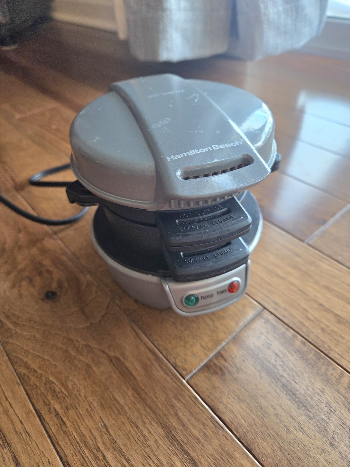Hamilton Beach Electric Breakfast Sandwich Maker Griddle Gray Black