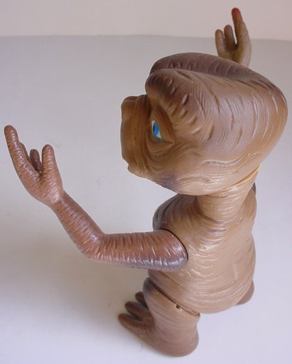 E.T. Extra-Terrestrial Poseable Vinyl Figure Taiwan