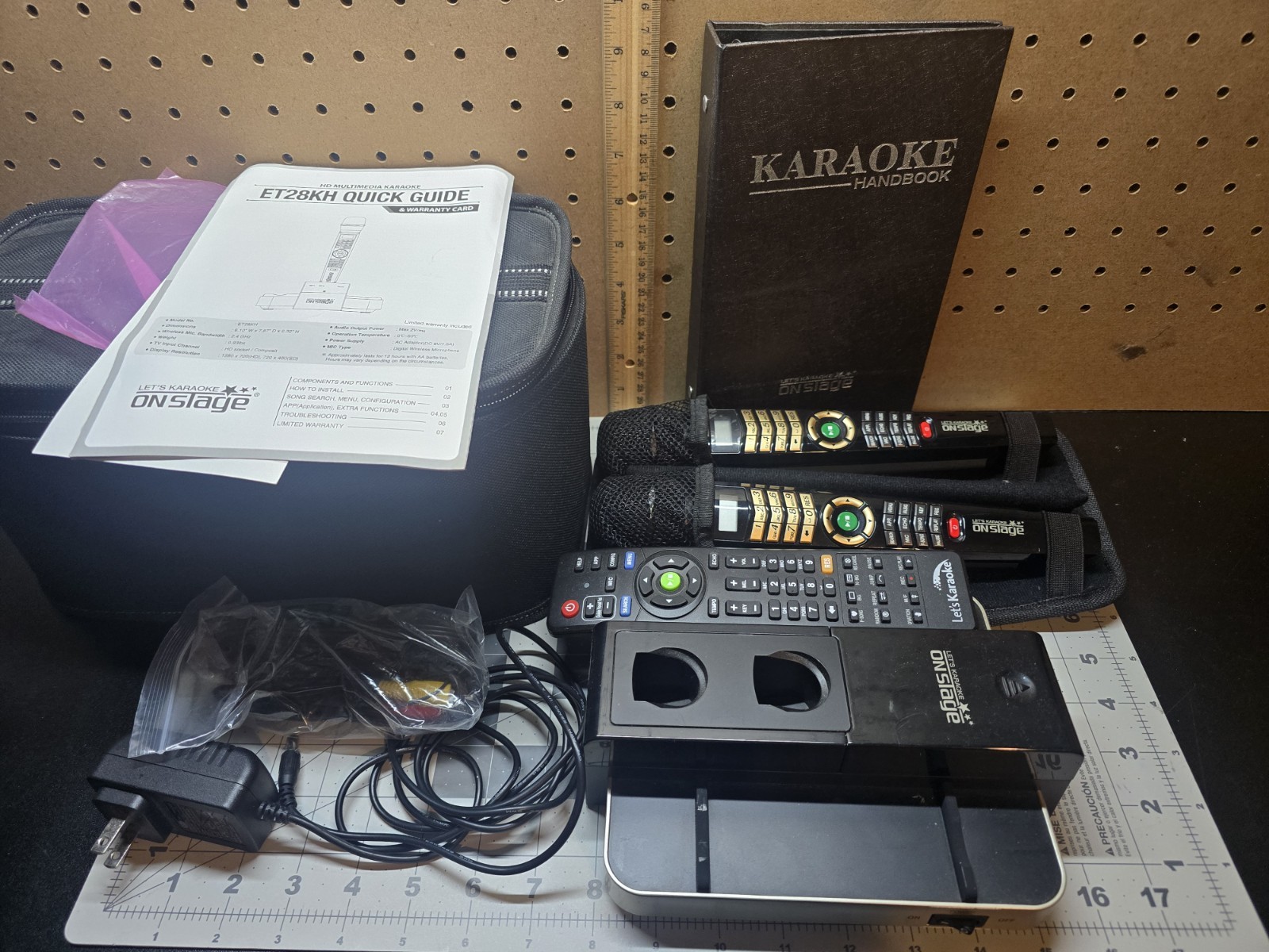 Enter Tech/OnStage Let's Karaoke HD Multimedia Karaoke ET28KH System W/2K Songs!