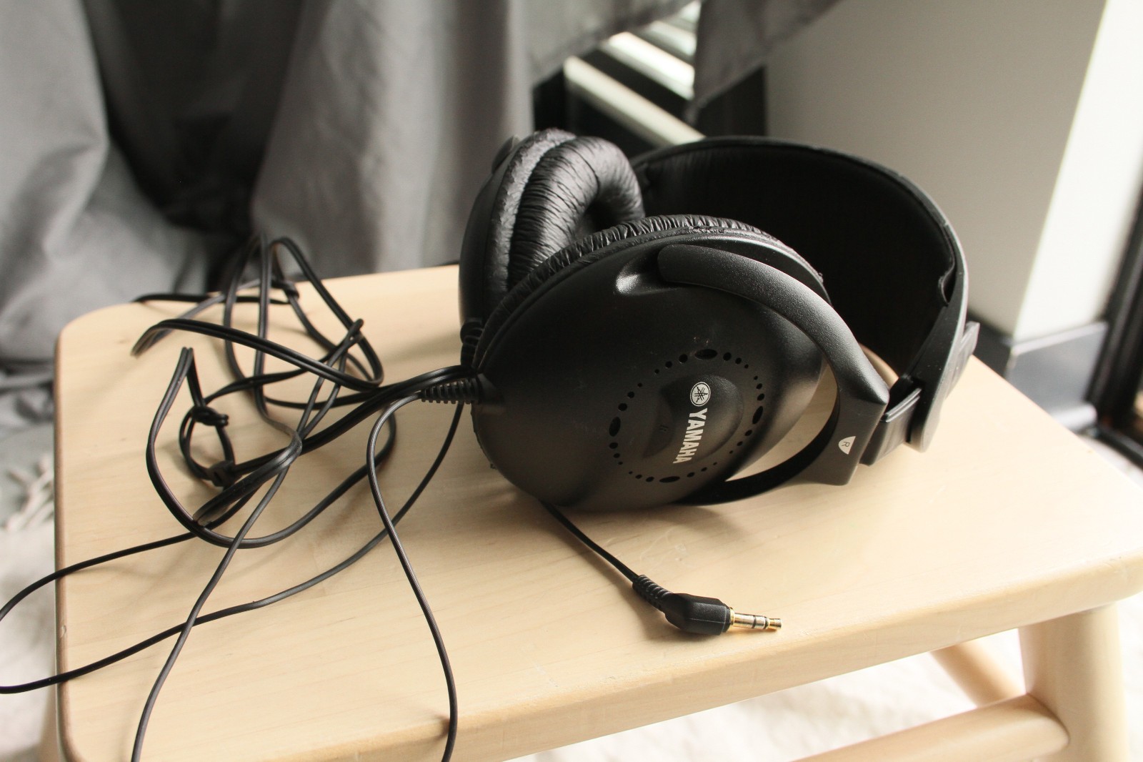 RARE Vintage YAMAHA Hi-Fi Stereo Headphones RH2C