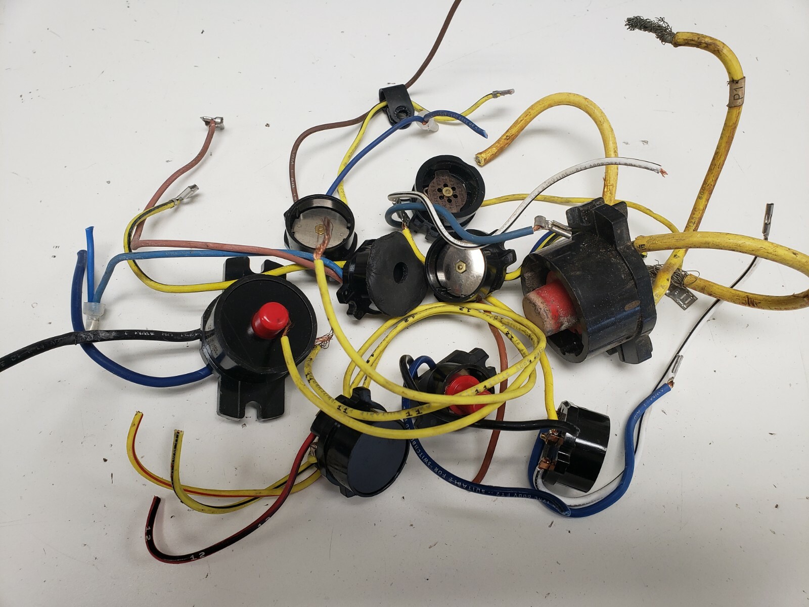CEJ64CS Used Klixon switch from Electric motors salvaged from damaged motors