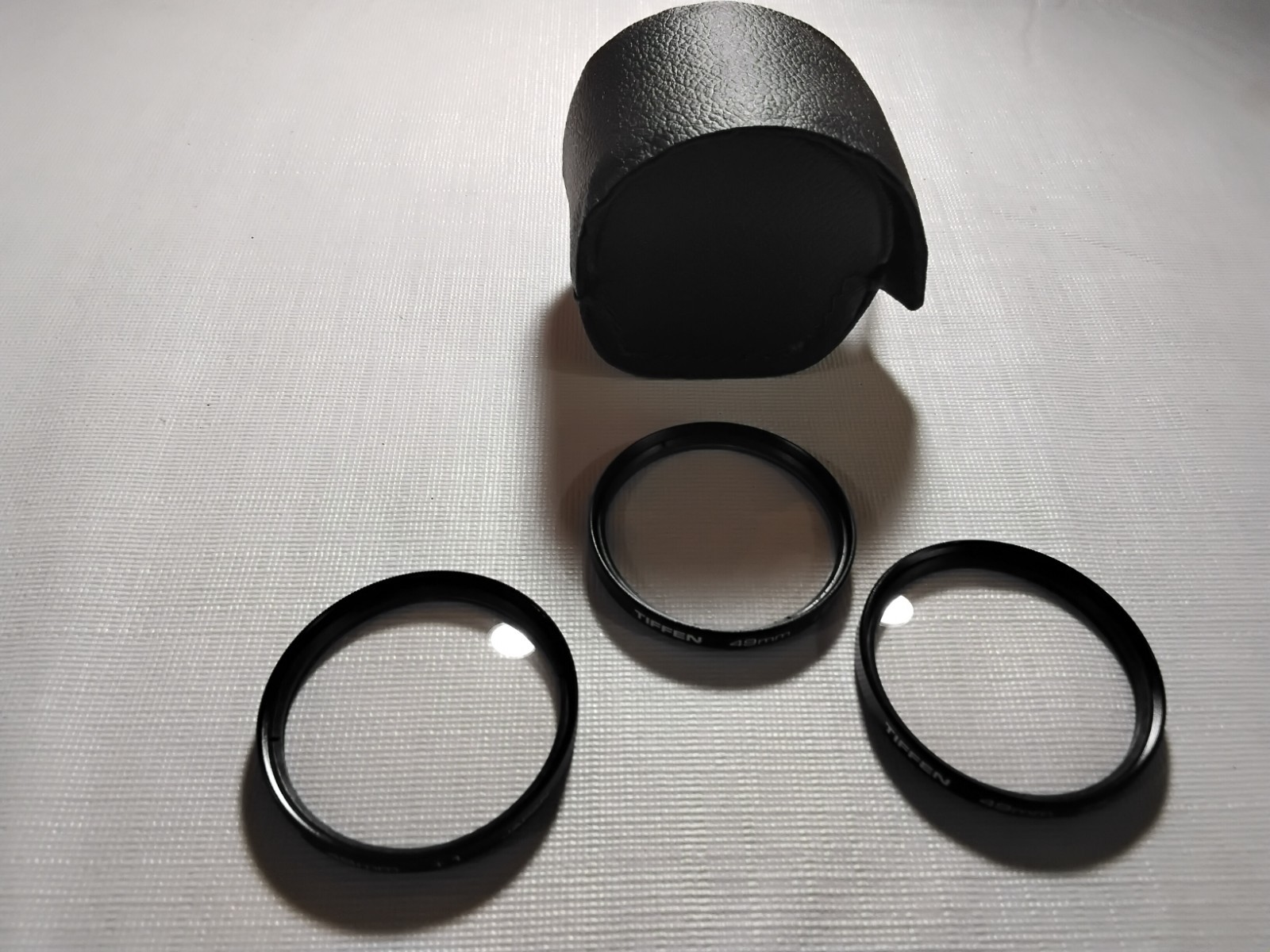 Tiffen 49mm +1 +2 +4 Close-Up Camera Lens Filter 3 Pcs Set w/Faux  Leather Case