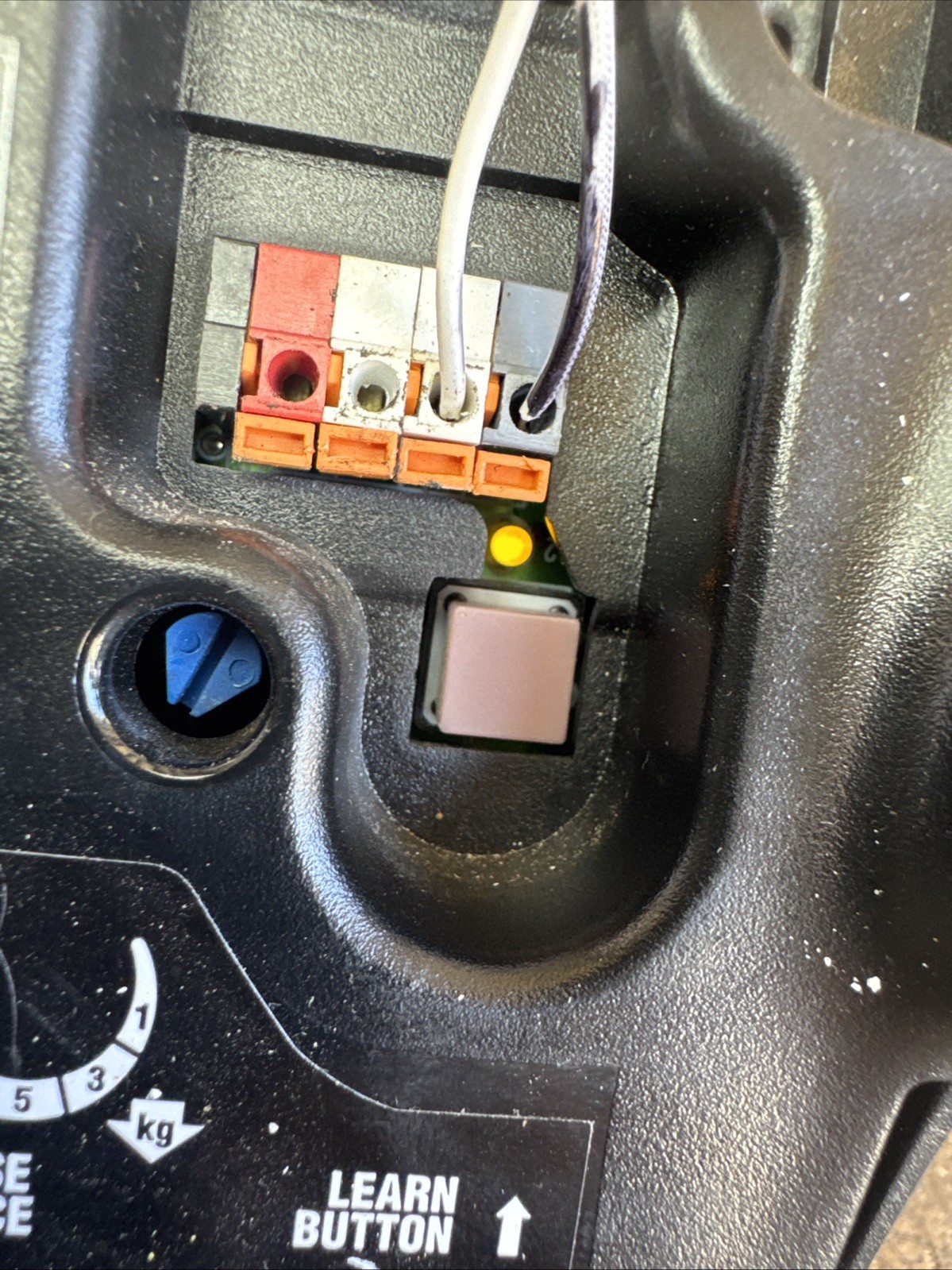 41AB050-2 4/2007 Chamberlain Logic Board Purple ￼Learn Button