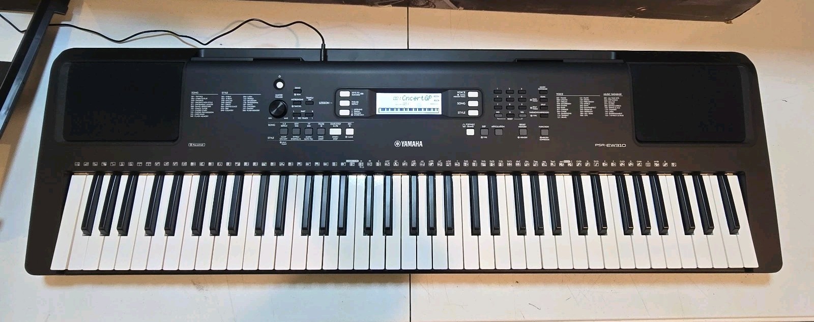 Yamaha PSR-EW310 76-Key Touch-Sensitive Portable Keyboard