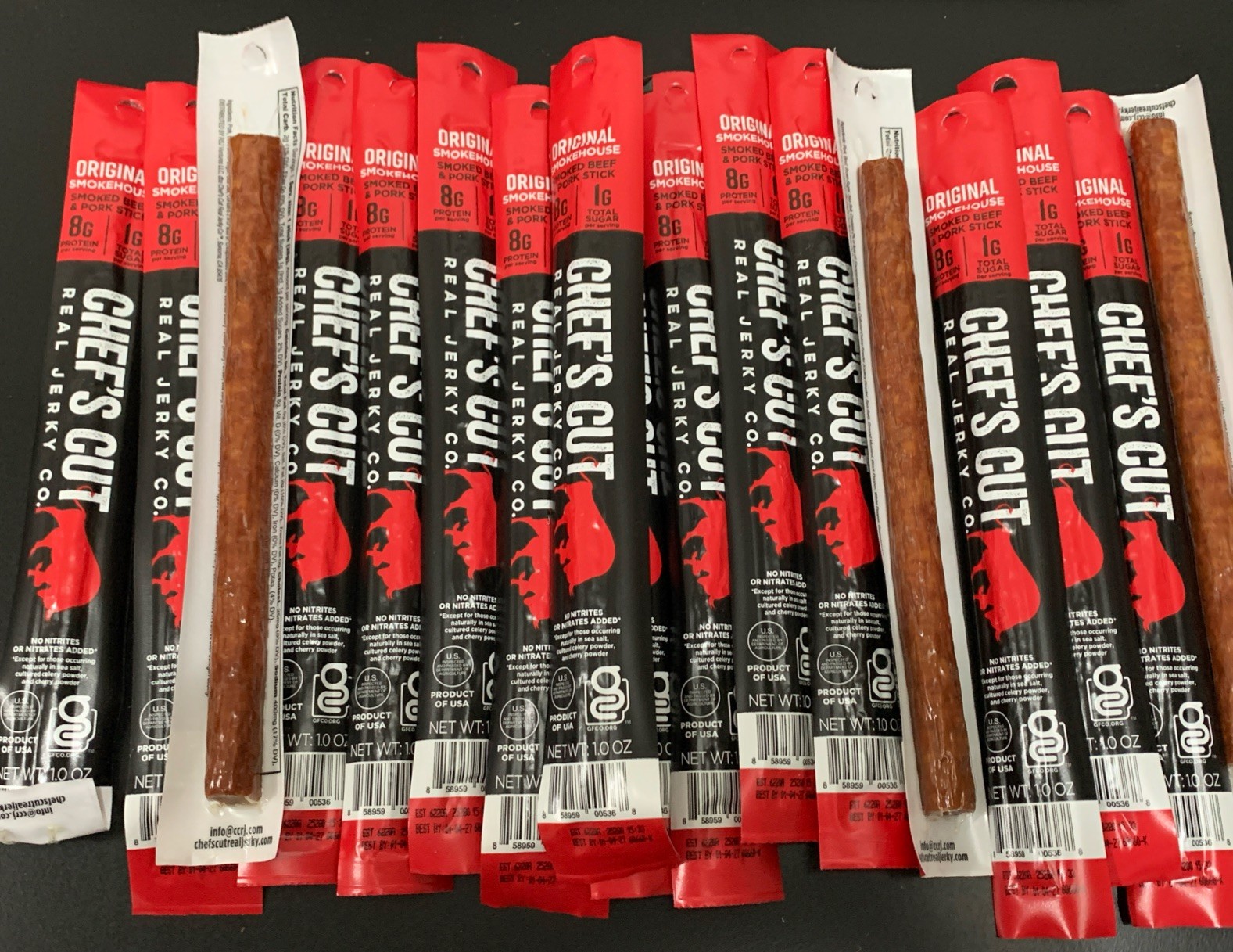17 Sticks Chef's Cut Smoked Beef Pork Meat Sticks Original 1oz Jerky Bulk